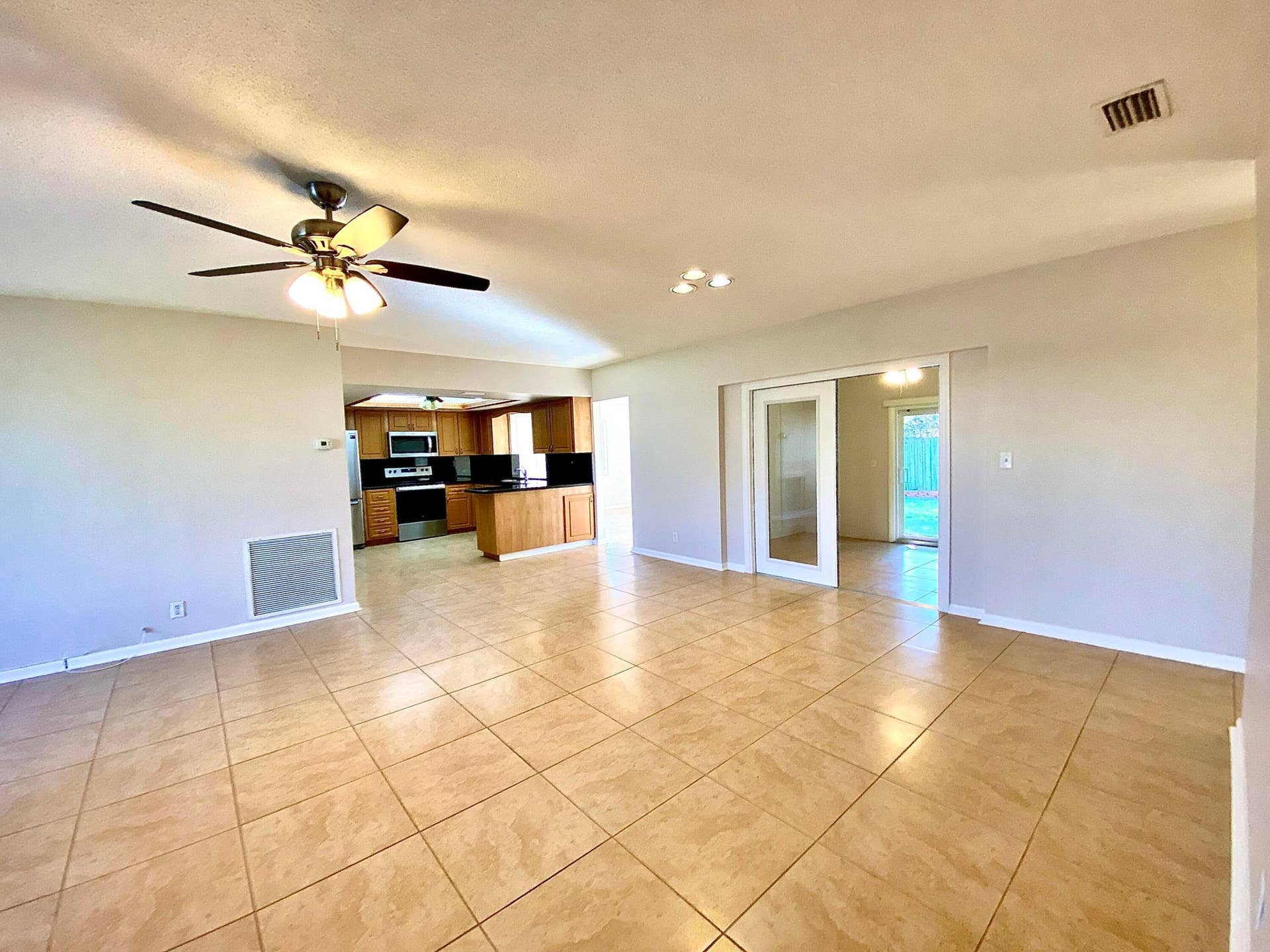 213 NE 9th Avenue, Deerfield Beach, FL 33441 213 NE 9th