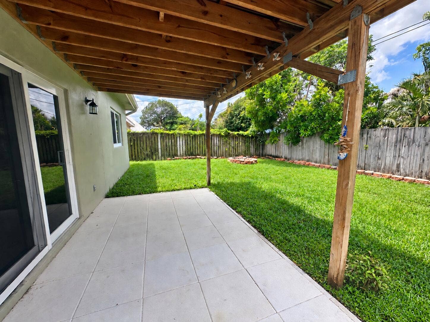213 NE 9th Avenue, Deerfield Beach, FL 33441 extended covered patio