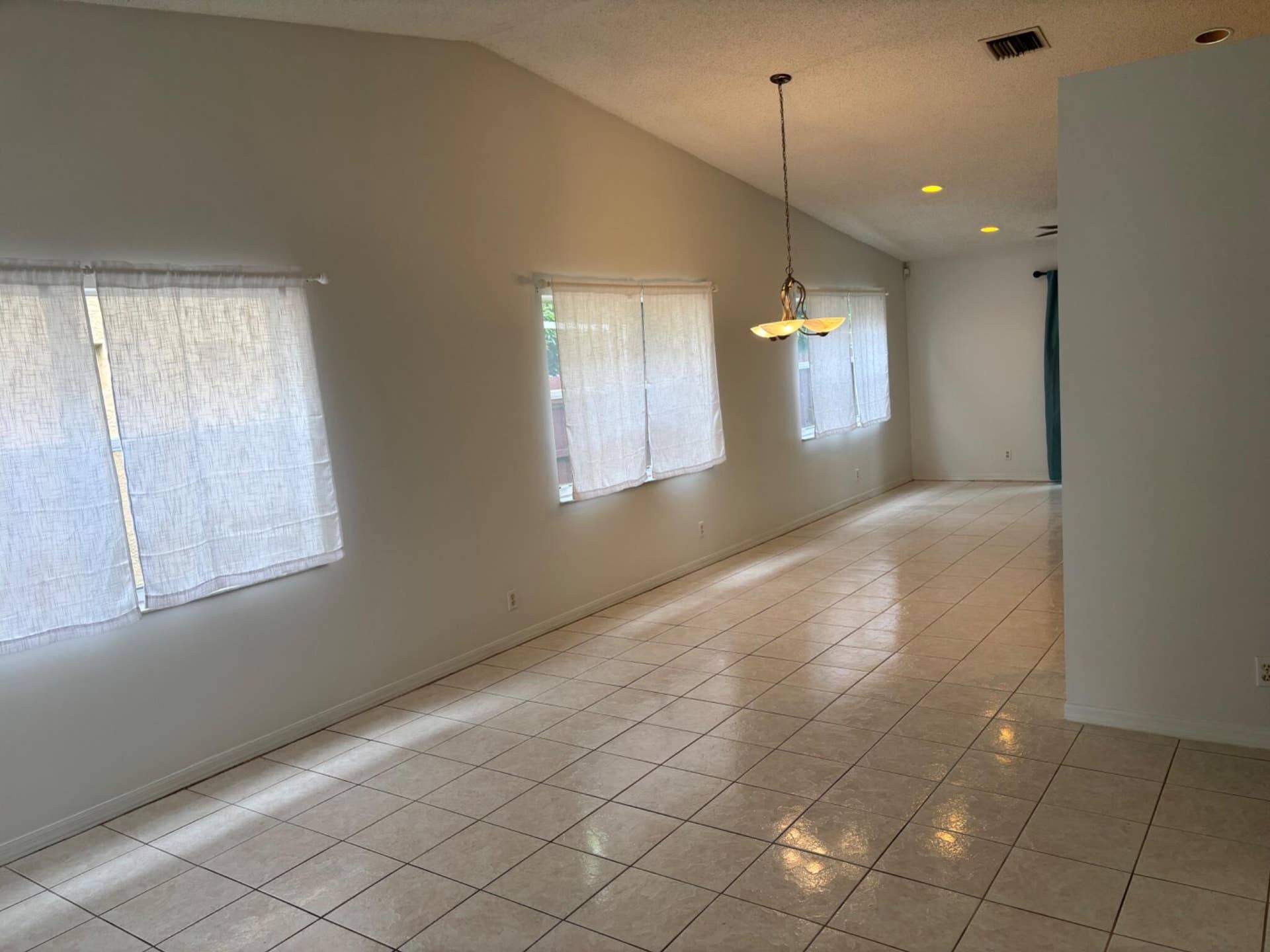 4262 NW 1ST Place, Deerfield Beach, FL 33442 3