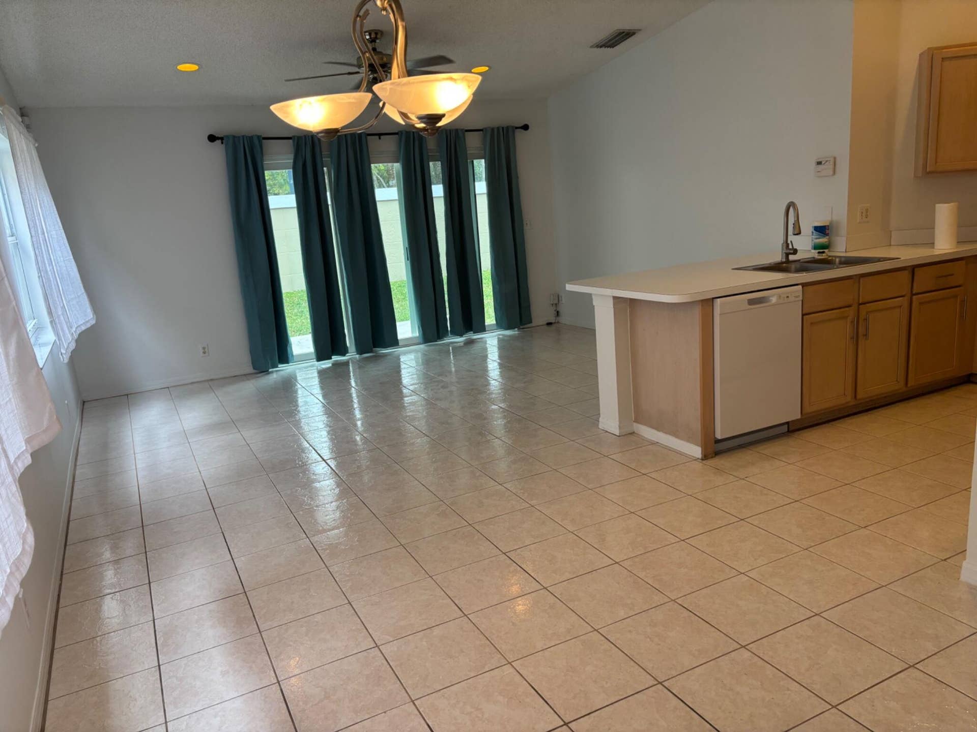 4262 NW 1ST Place, Deerfield Beach, FL 33442 4