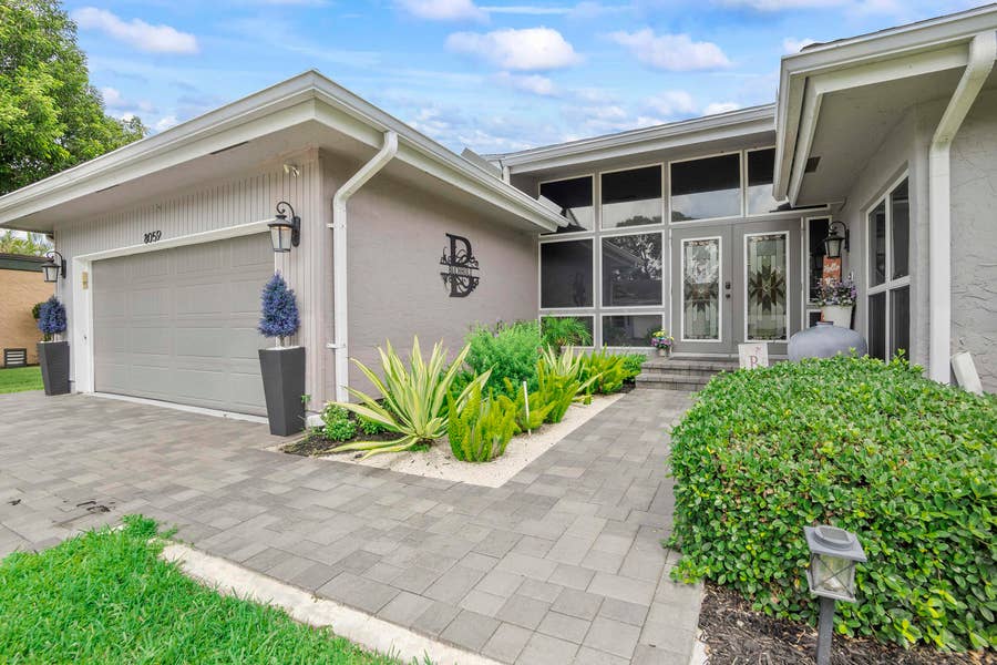 Property photo for 8059 BUTTONWOOD Circle, Tamarac, FL