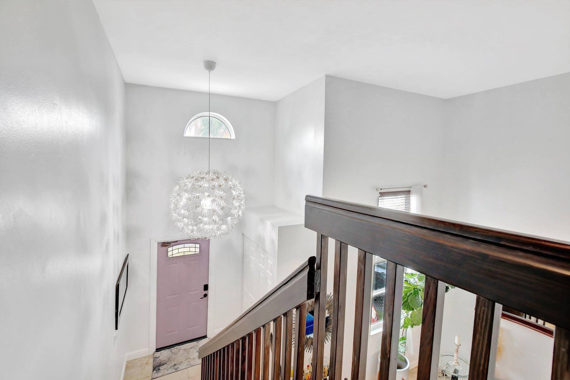 9919 NW 2nd Street, Plantation, FL 33324 Upstairs & High Ceiling