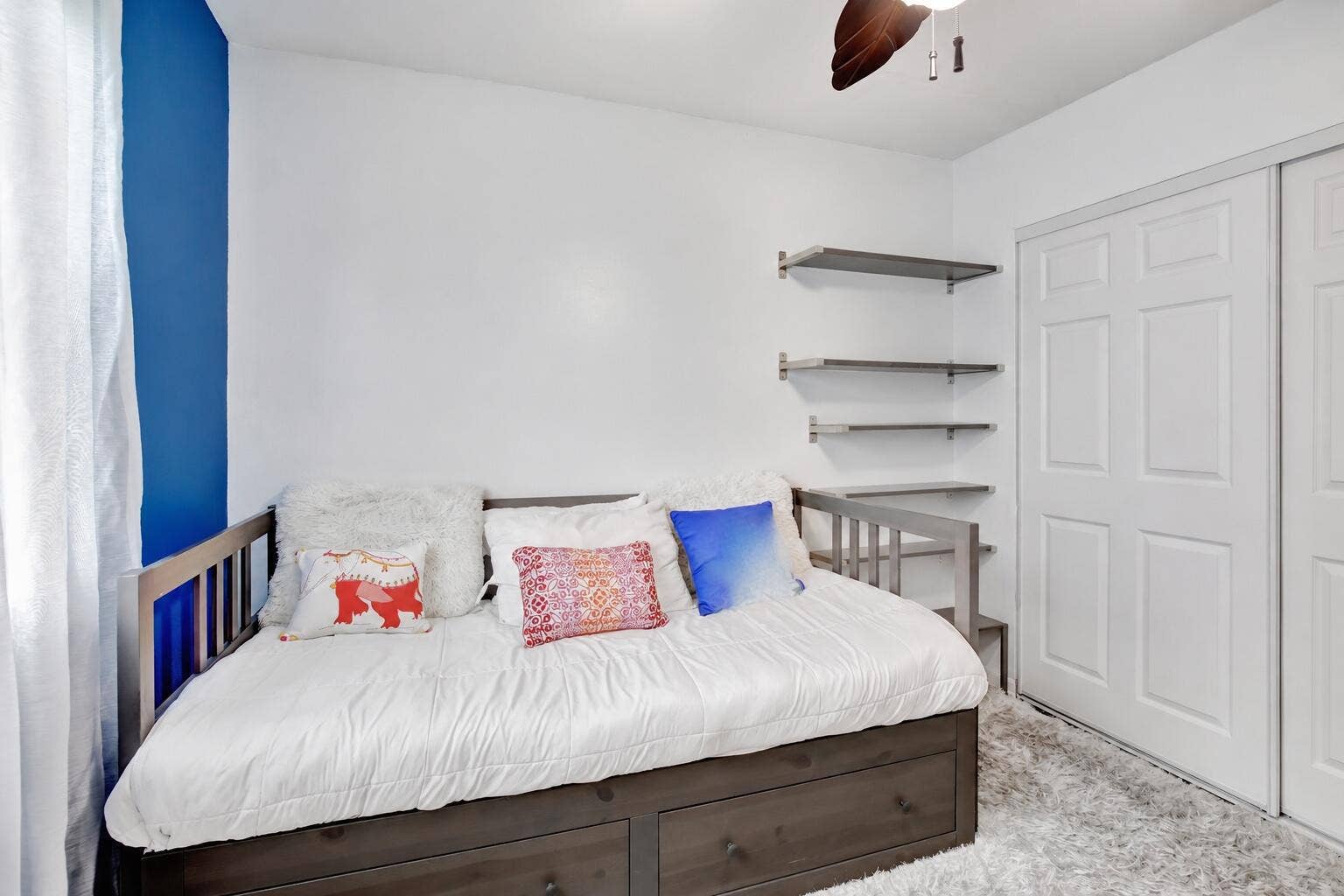 9919 NW 2nd Street, Plantation, FL 33324 Blue Room 2