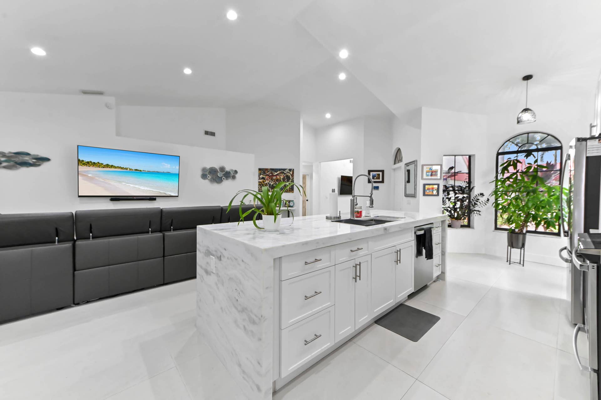 7829 Lexington Club Boulevard, #A, Delray Beach, FL 33446 14 kitchen 04