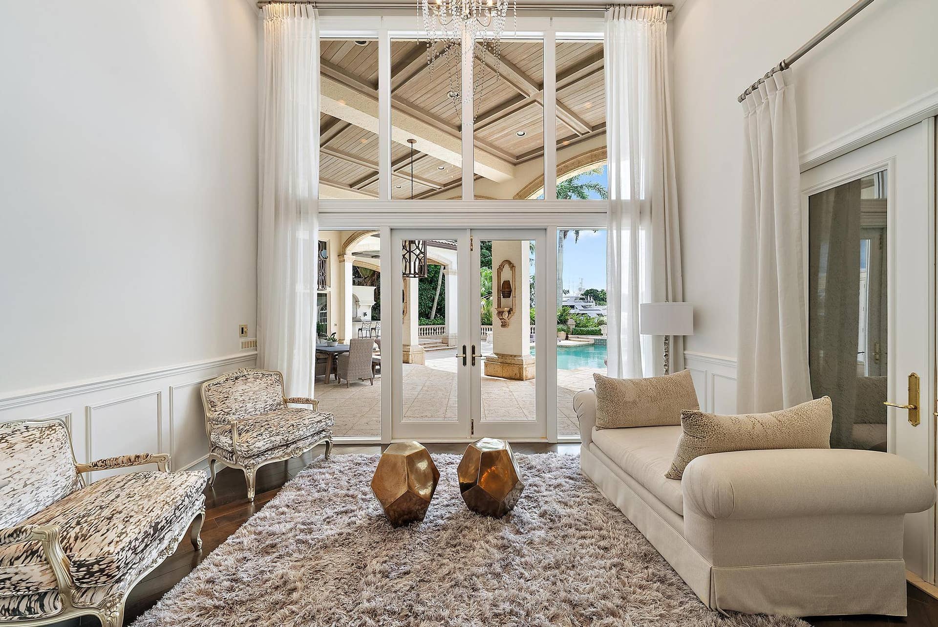 193 Spyglass Court, Jupiter, FL 33477 Primary Sitting Area