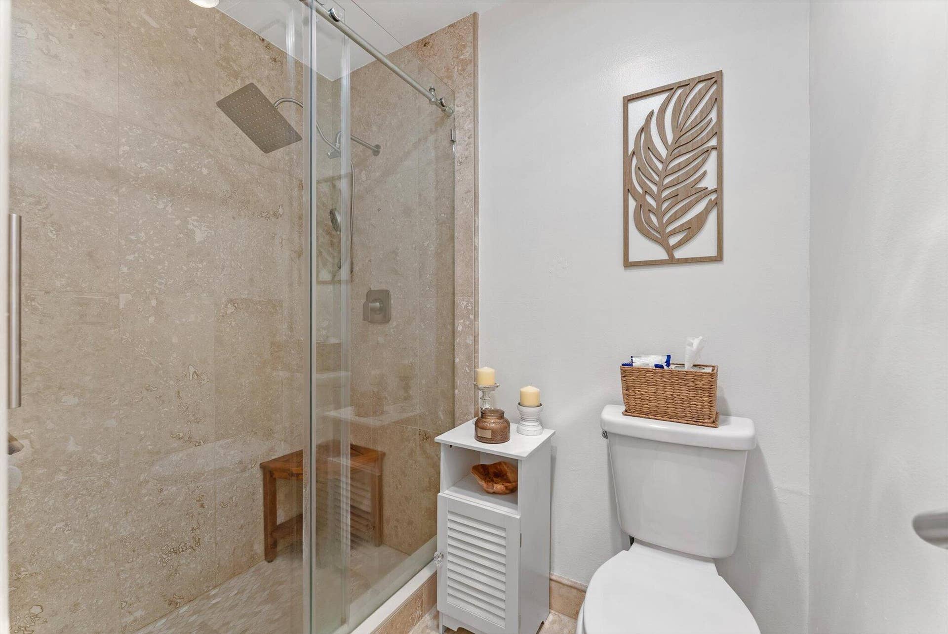 819 NW 25th Avenue, Delray Beach, FL 33445 Primary Bath