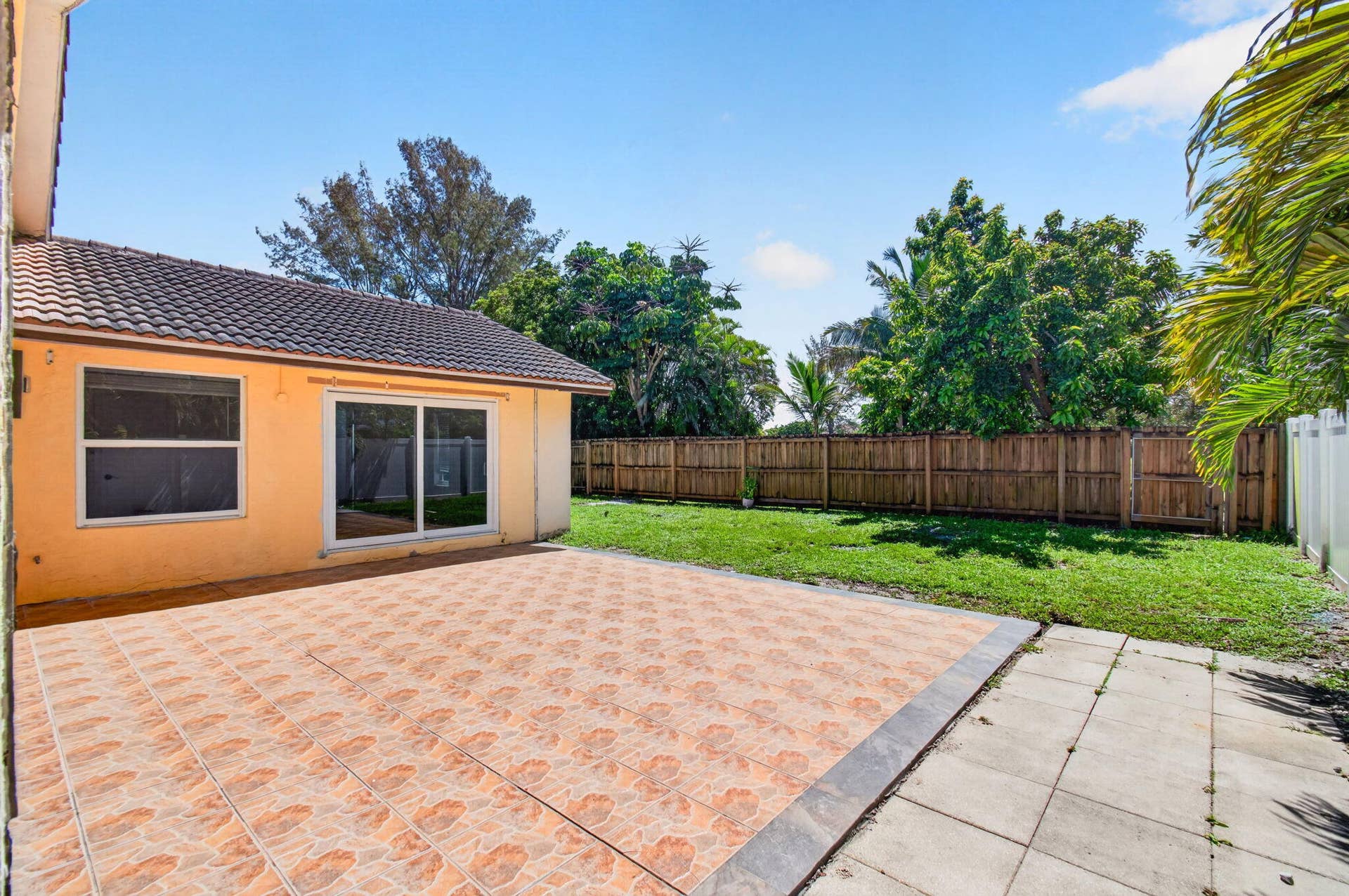 7602 Silver Woods Court, Boca Raton, FL 33433 61-web-or-mls-DSC_1798