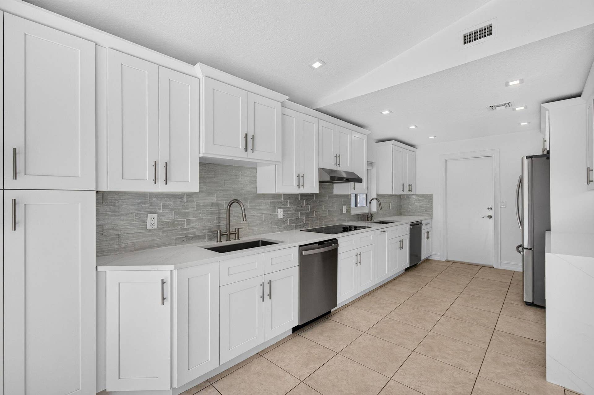 7602 Silver Woods Court, Boca Raton, FL 33433 18-web-or-mls-DSC_2031