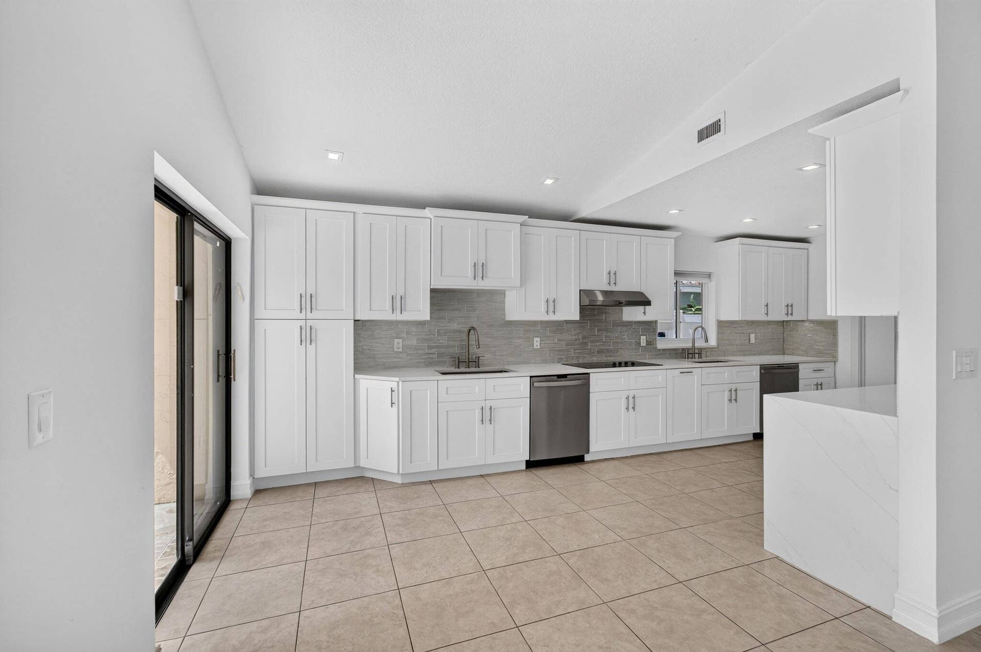 7602 Silver Woods Court, Boca Raton, FL 33433 17-web-or-mls-DSC_2018