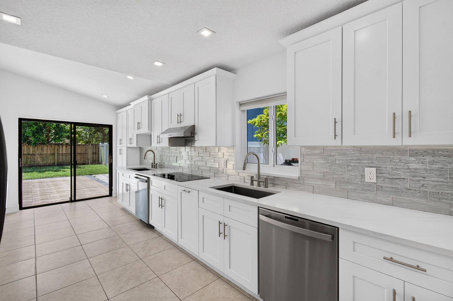 7602 Silver Woods Court, Boca Raton, FL 33433 23-web-or-mls-DSC_2058