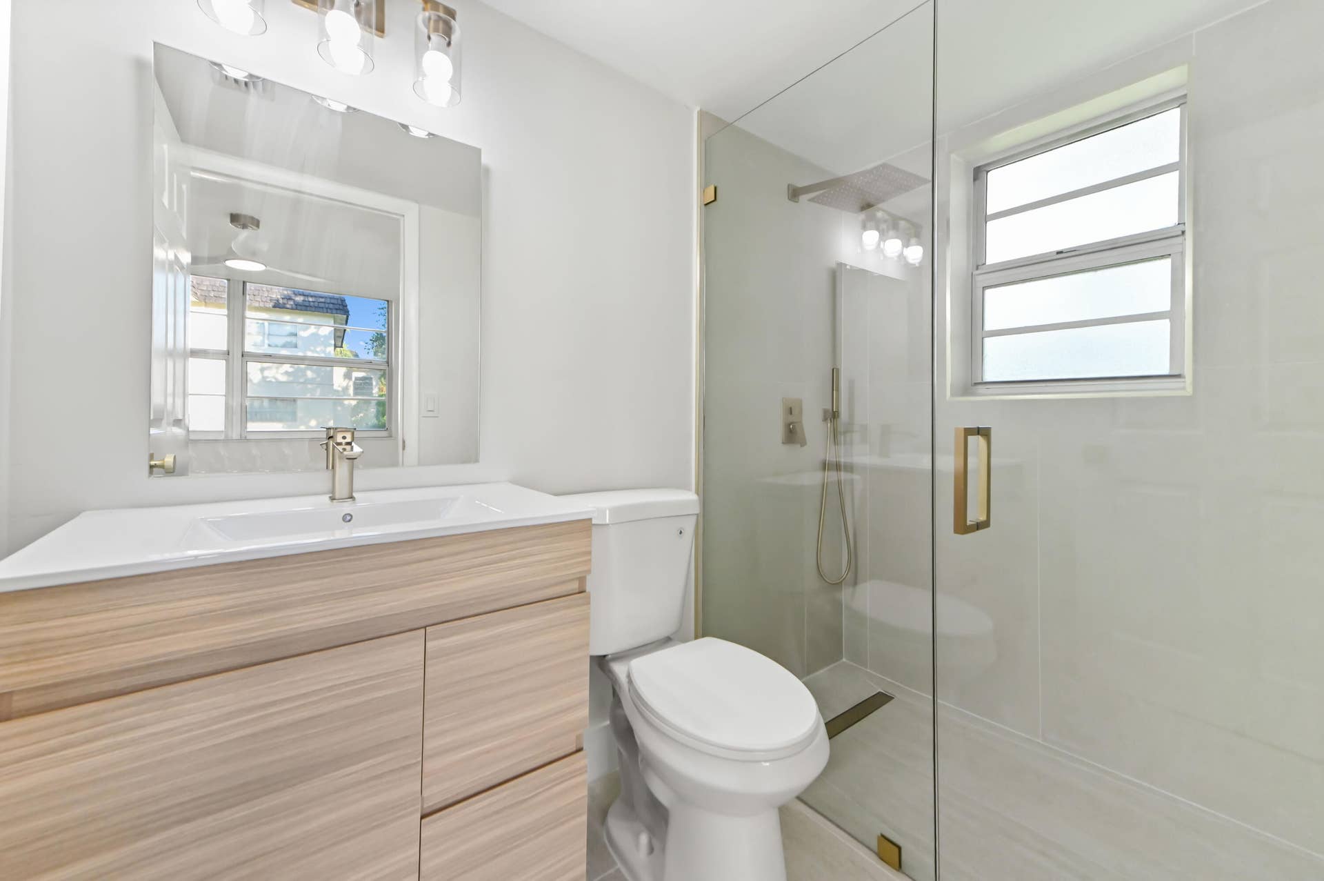7 Willowbrook Lane, #101, Delray Beach, FL 33446 23 bathroom 01