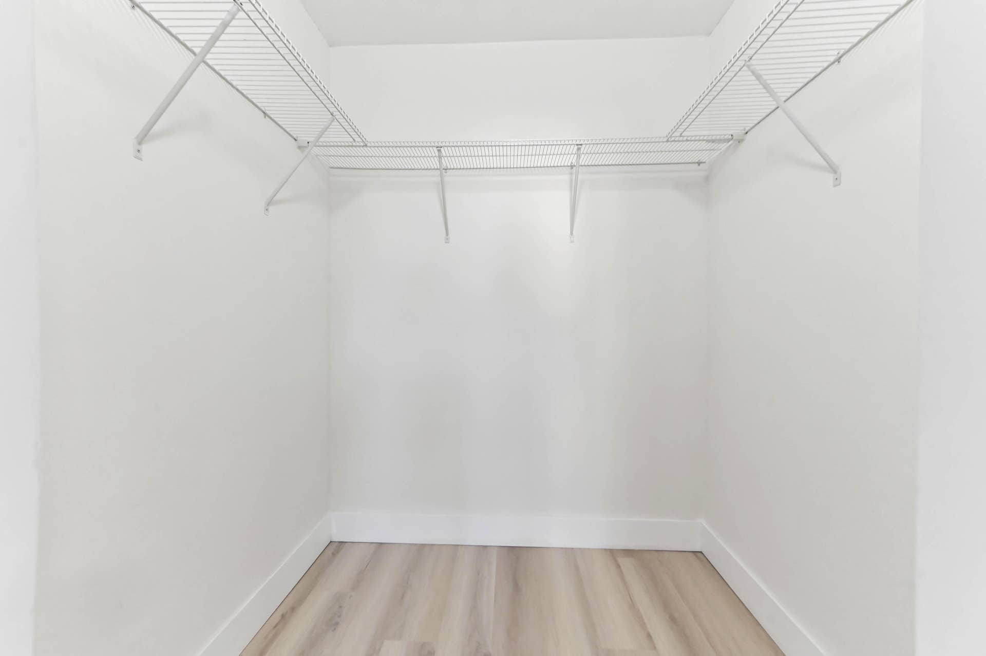 7 Willowbrook Lane, #101, Delray Beach, FL 33446 22 closet 01