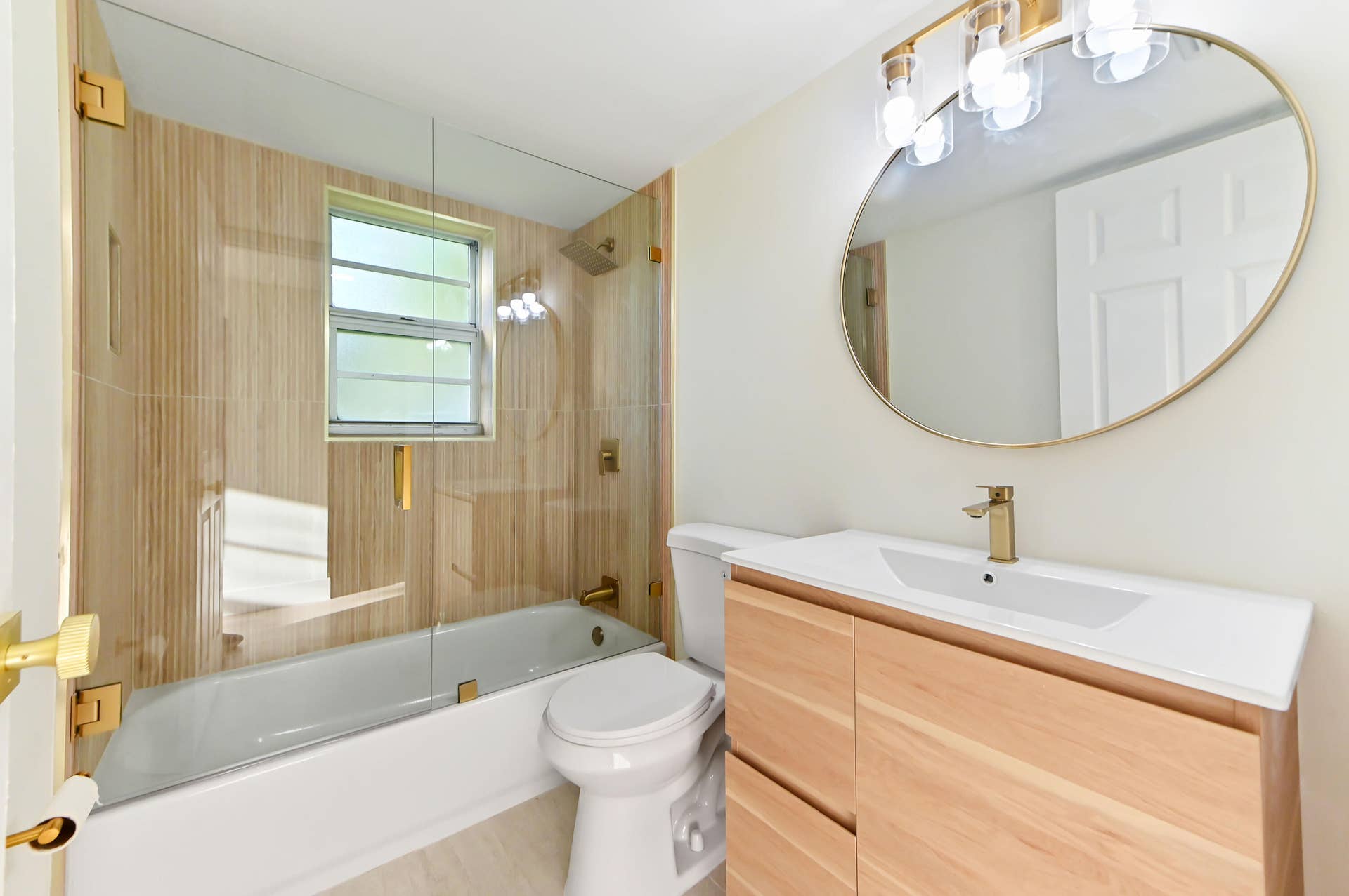 7 Willowbrook Lane, #101, Delray Beach, FL 33446 17 bathroom 01
