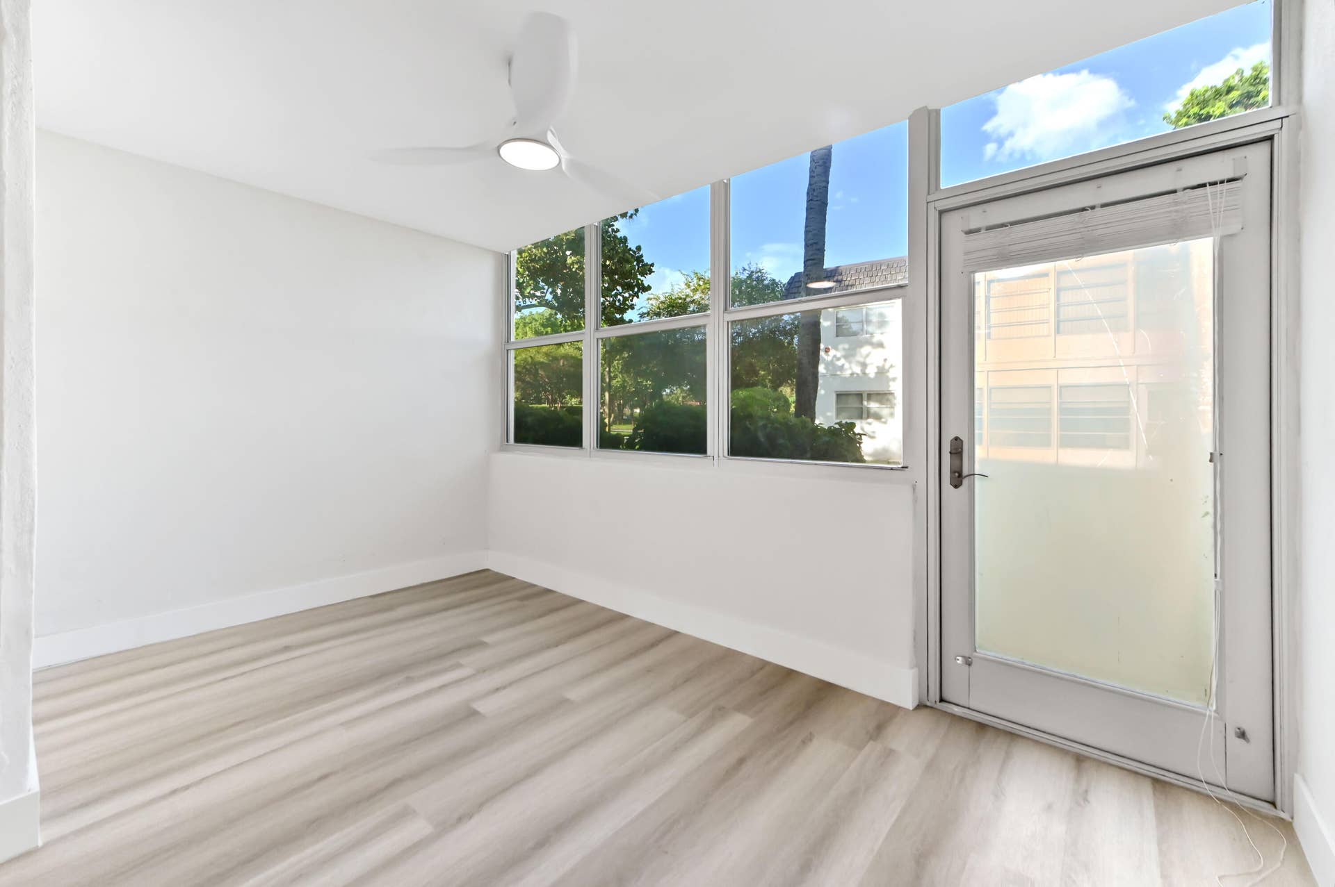 7 Willowbrook Lane, #101, Delray Beach, FL 33446 15 porch 01