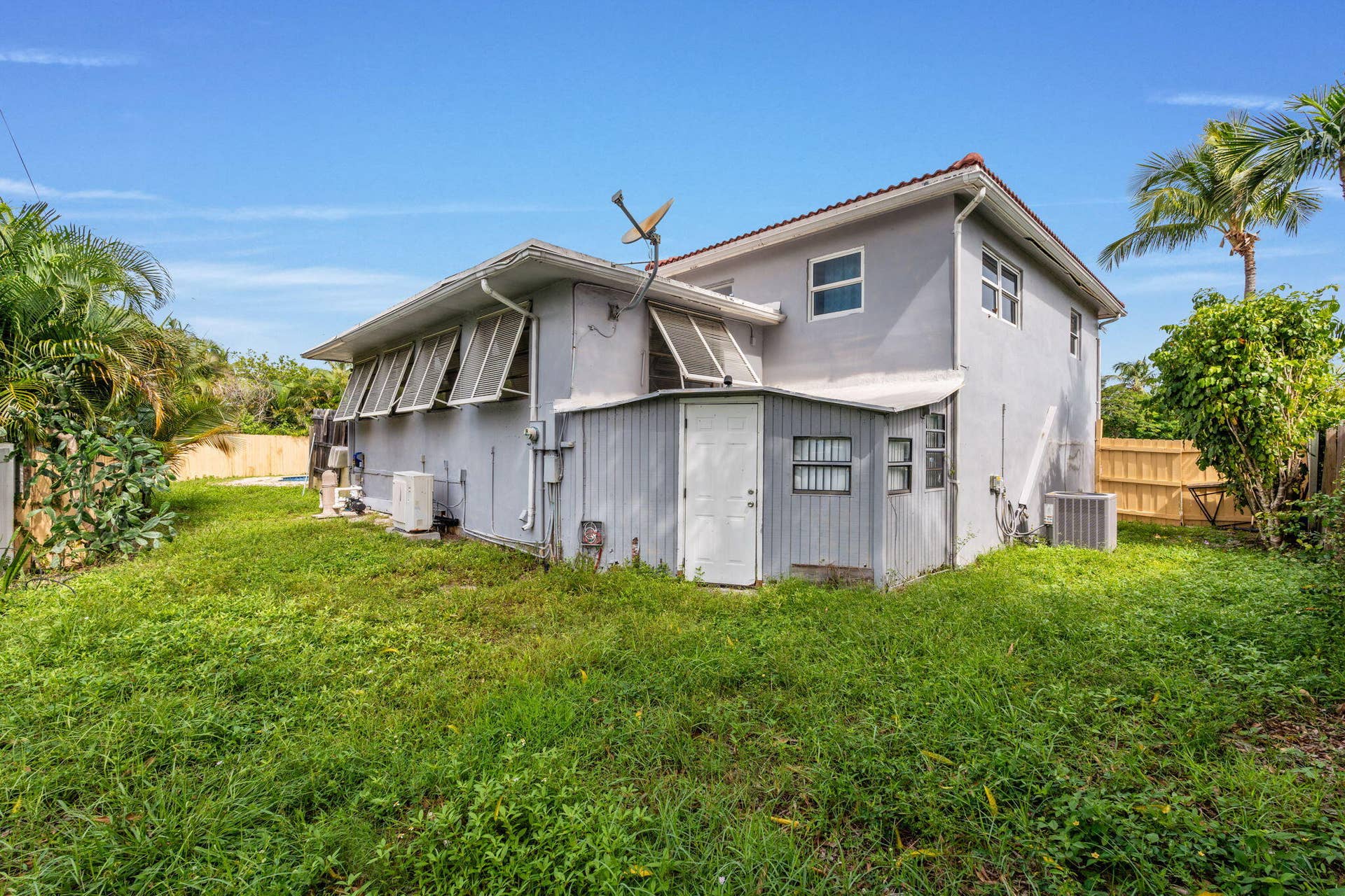 46-web-or-mls-A7409456