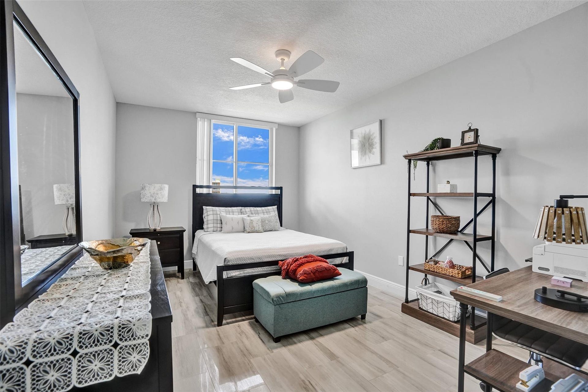 3020 NE 32nd Avenue, #Unit 618, Fort Lauderdale, FL 33308 Guest Bedroom