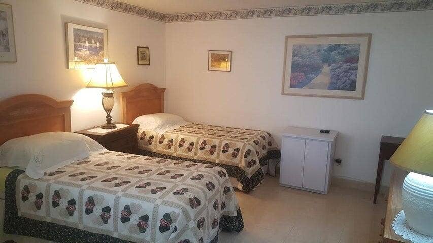 2800 N OCEAN Drive, #B-17C, Singer Island, FL 33404 guest suite