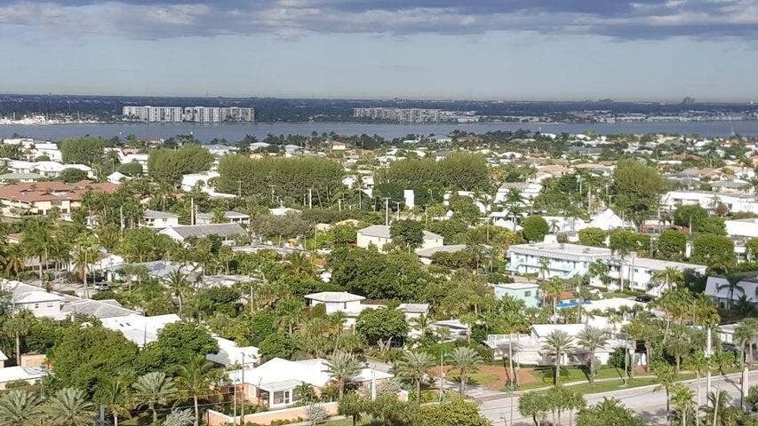 2800 N OCEAN Drive, #B-17C, Singer Island, FL 33404 phx towers view