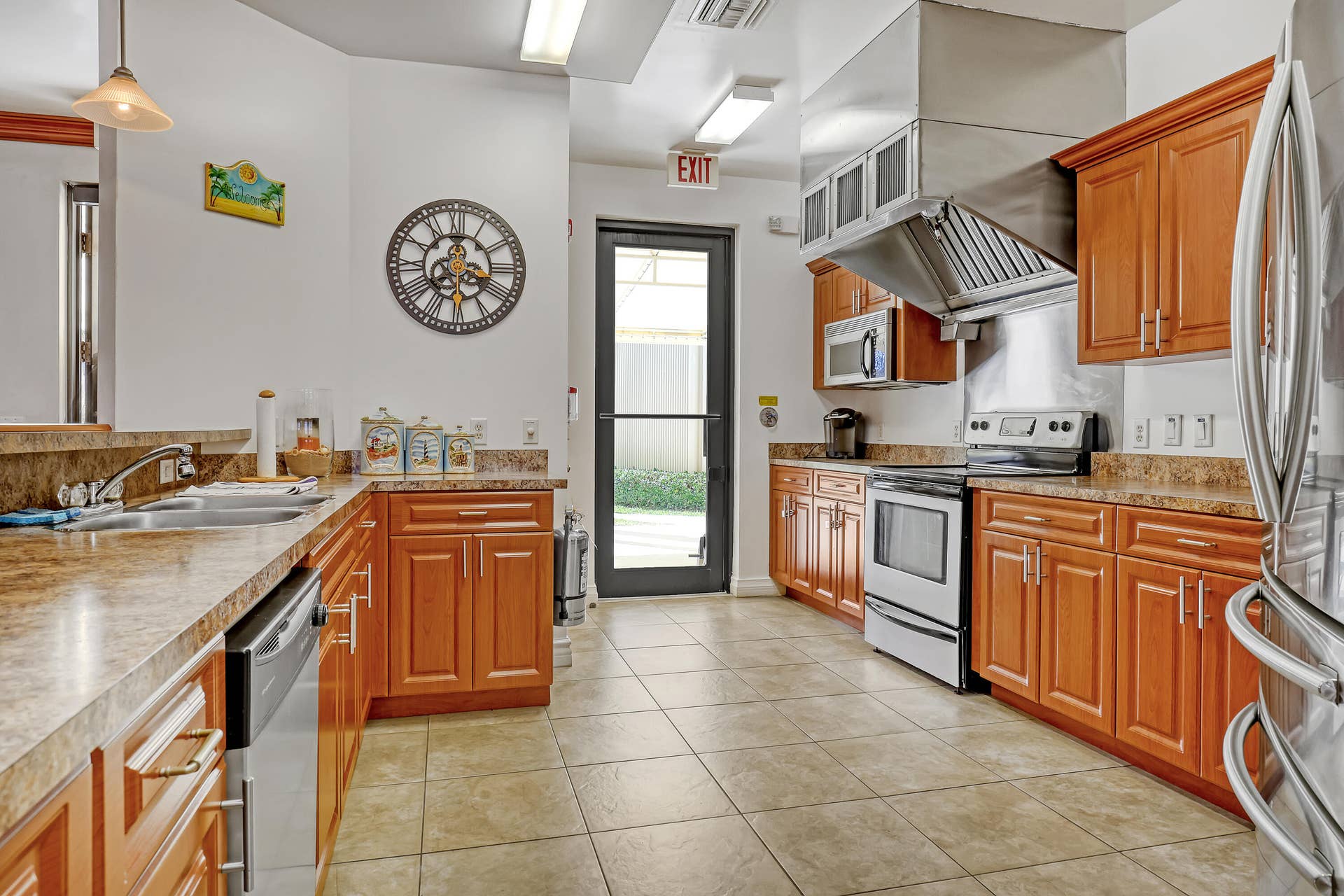 2800 N OCEAN Drive, #B-17C, Singer Island, FL 33404 Community Room