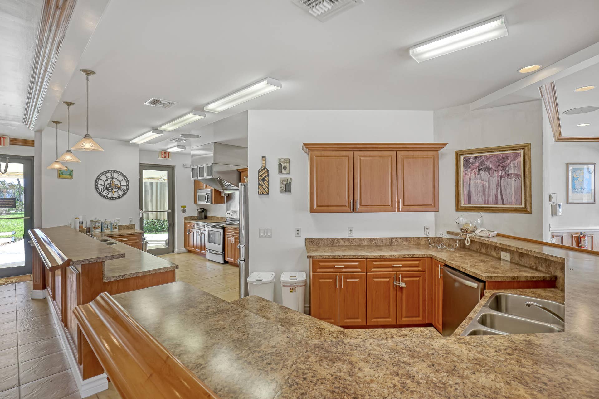 2800 N OCEAN Drive, #B-17C, Singer Island, FL 33404 Community Room