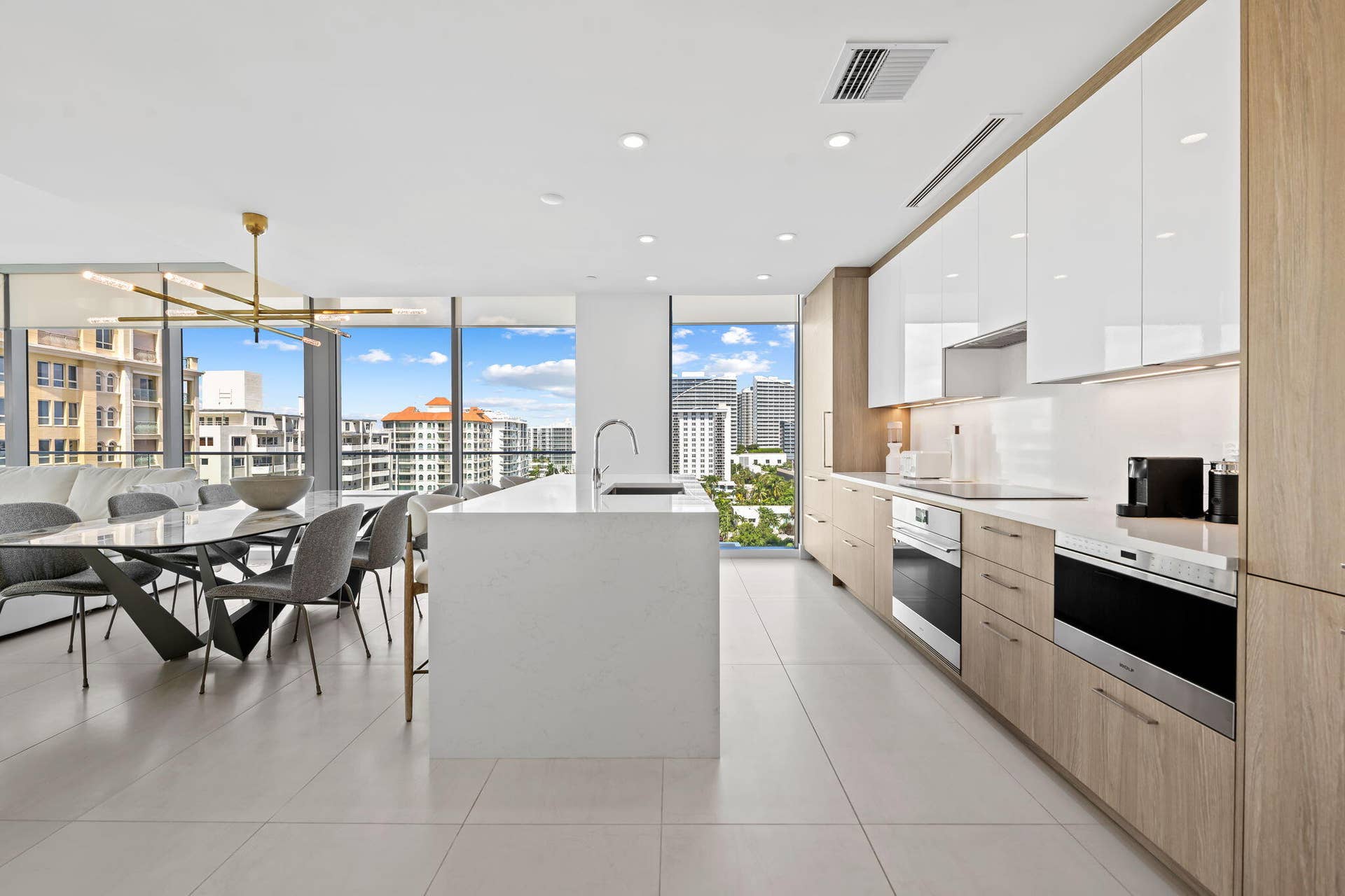 153 N Seabreeze Boulevard, #704, Fort Lauderdale, FL 33304 Kitchen