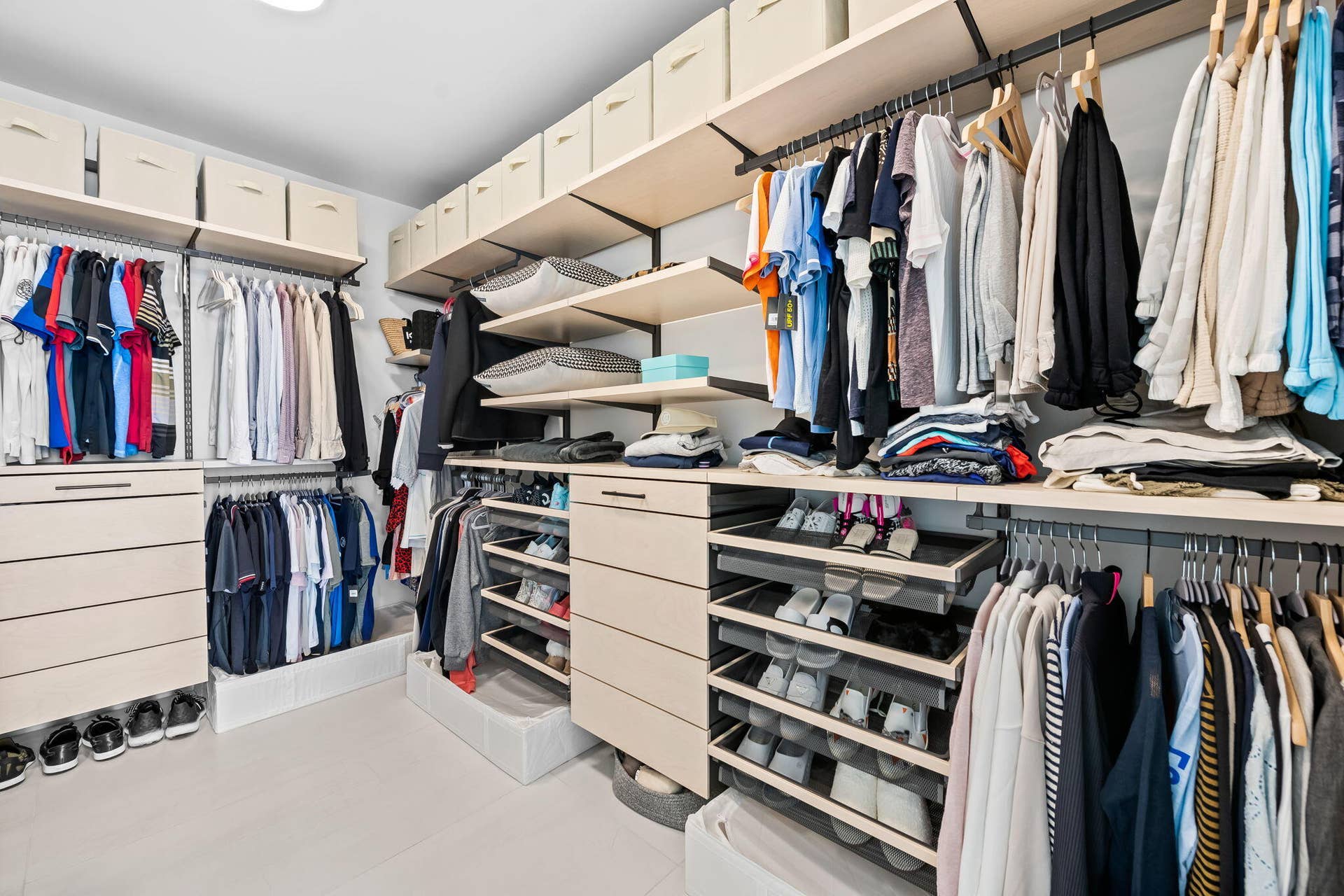 153 N Seabreeze Boulevard, #704, Fort Lauderdale, FL 33304 Owner's Closet
