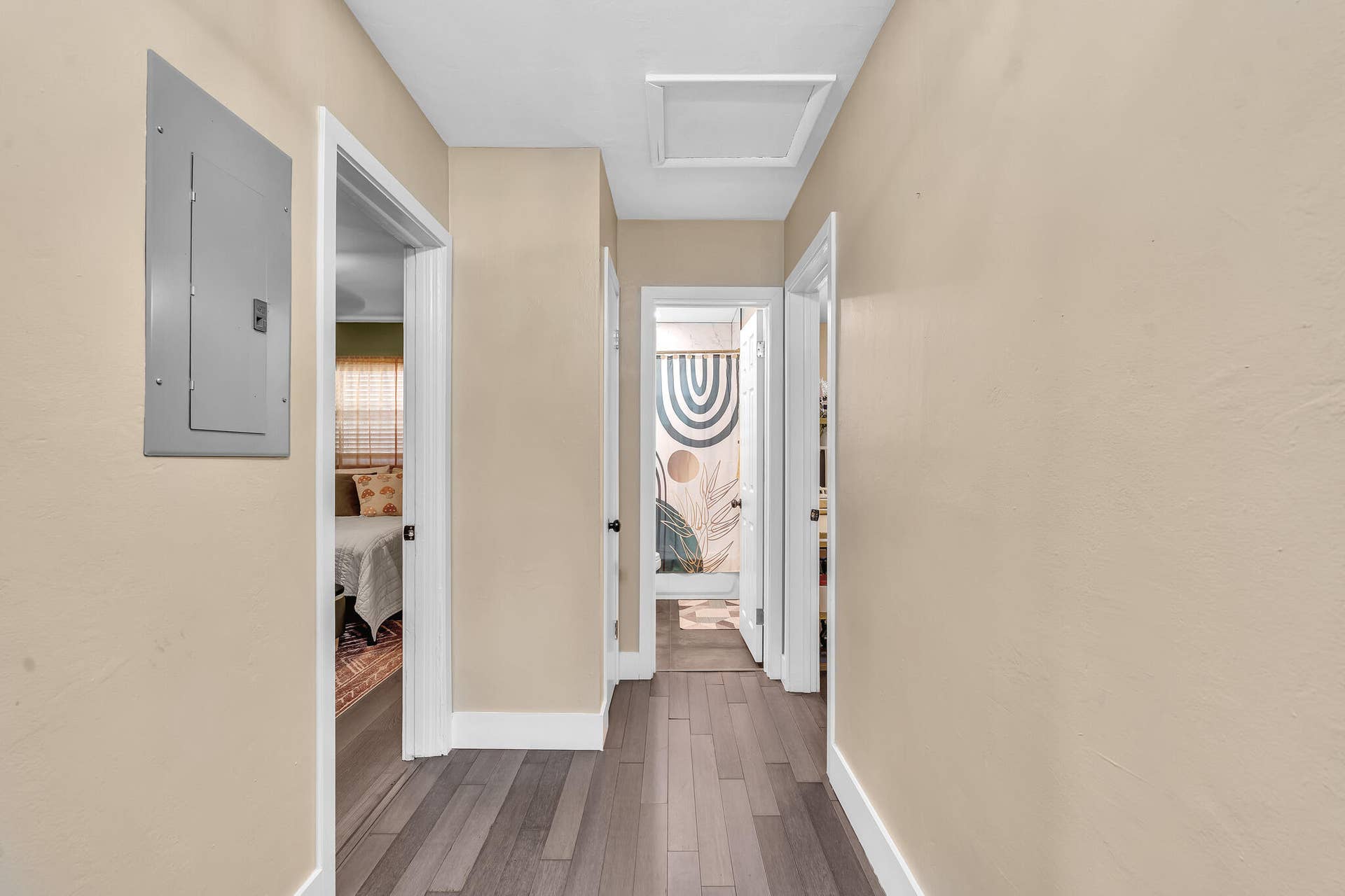 2607 SW 13TH Court, Fort Lauderdale, Fort Lauderdale, FL 33312 Hallway
