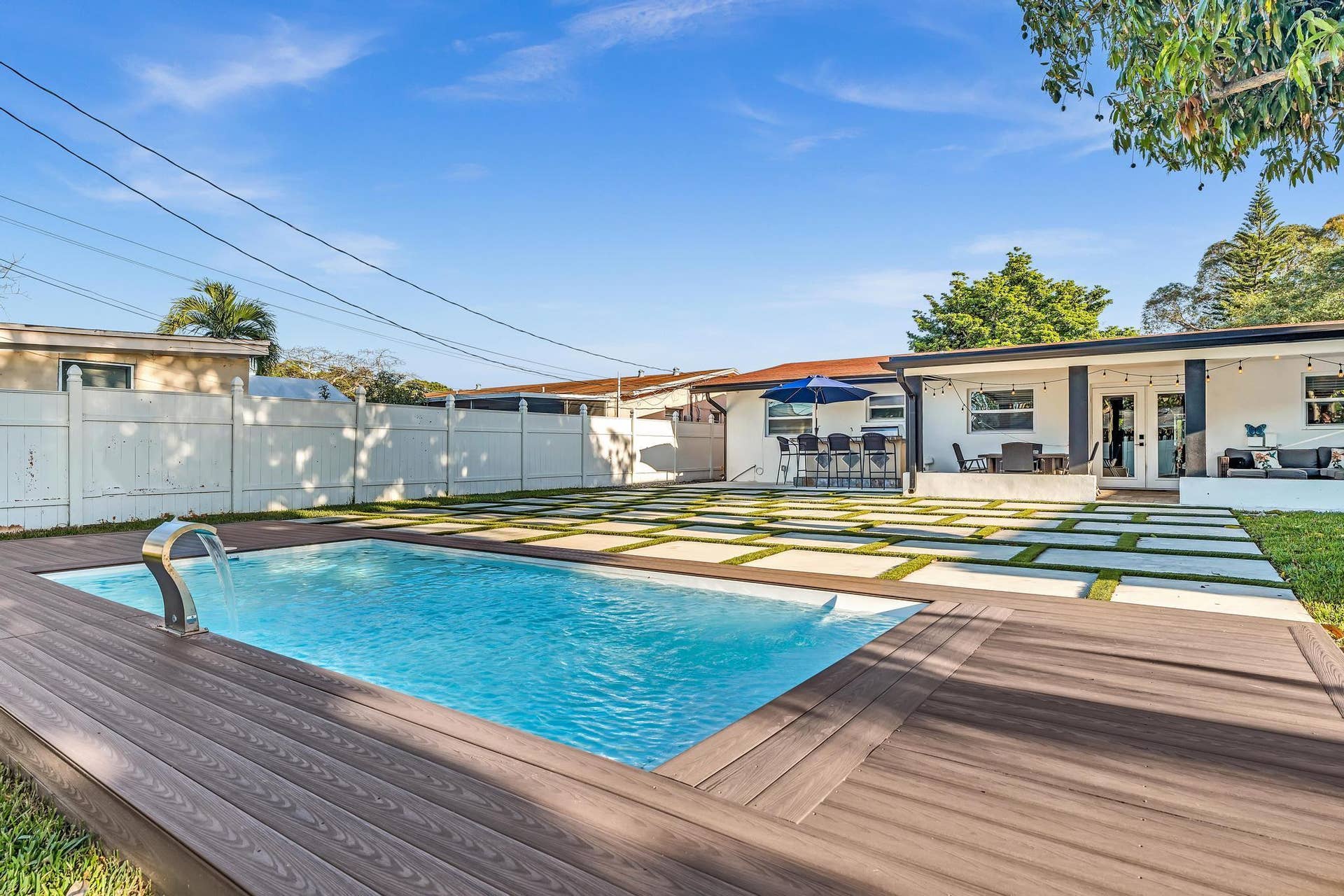 2607 SW 13TH Court, Fort Lauderdale, Fort Lauderdale, FL 33312 Fiberglass in ground pool