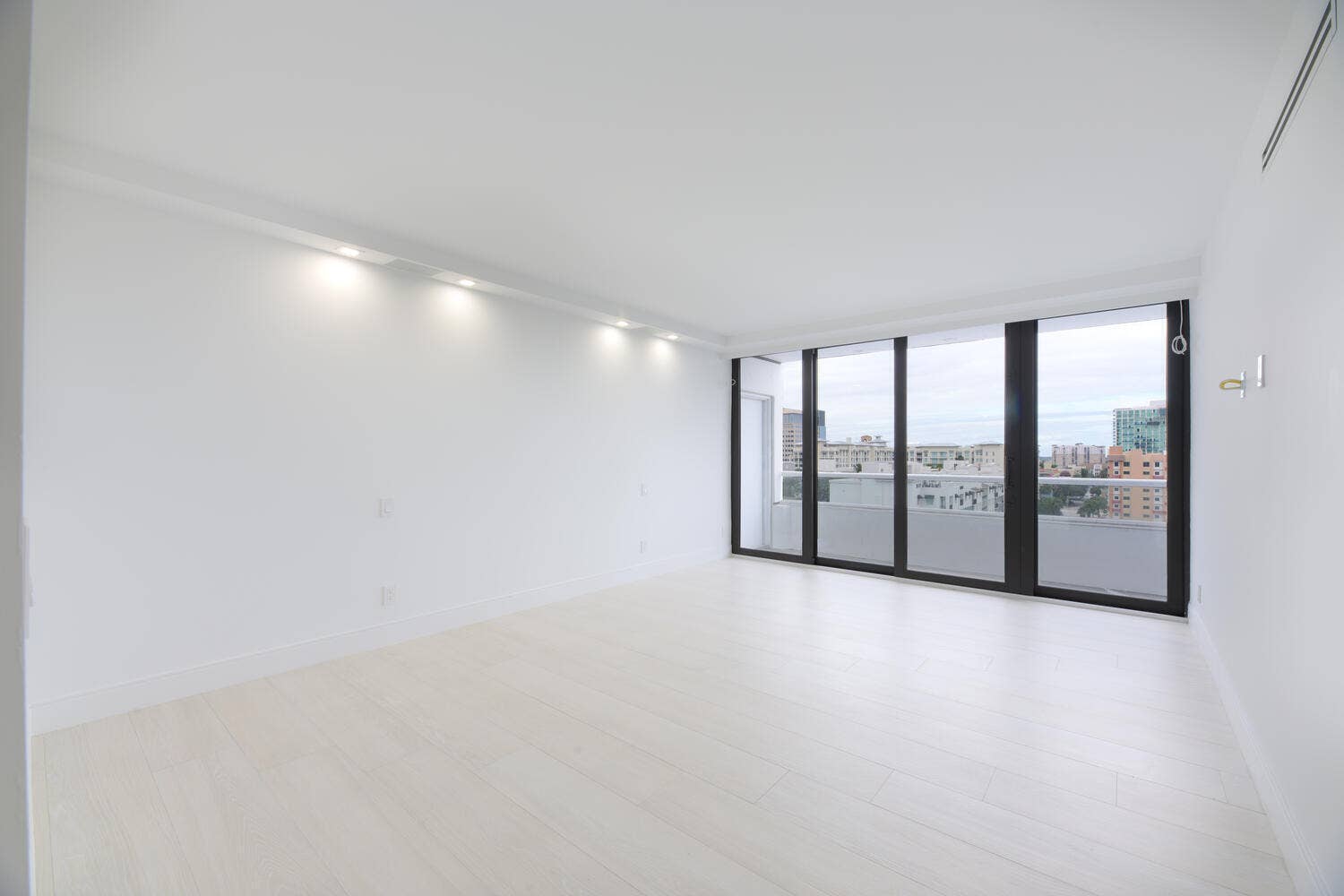 525 S Flagler Dr Unit 11a West-large-011
