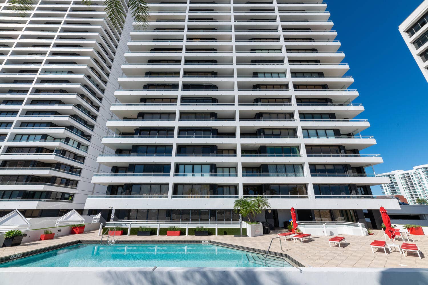 525 S Flagler Dr Unit 11a West-large-029
