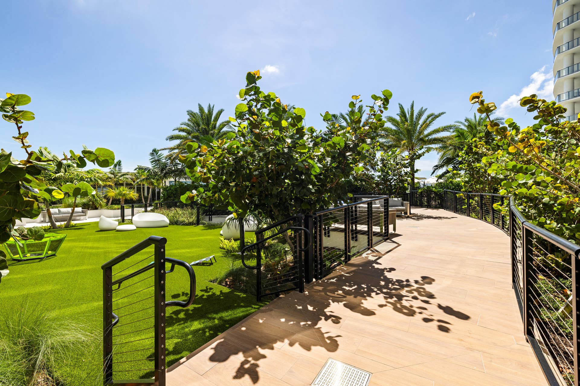 220 LAKE SHORE Drive, #612, West Palm Beach, FL 33403 Green Space