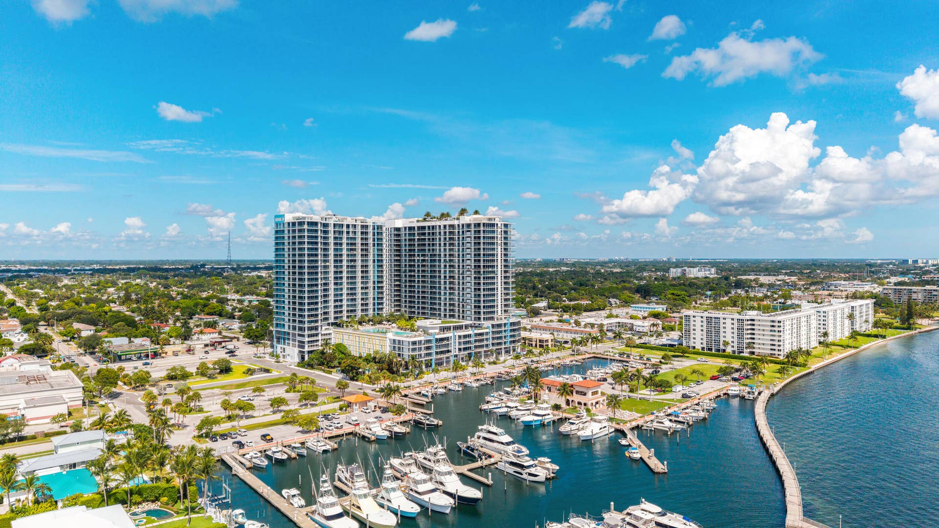 220 LAKE SHORE Drive, #612, West Palm Beach, FL 33403 DJI_20260826230227_0456_D