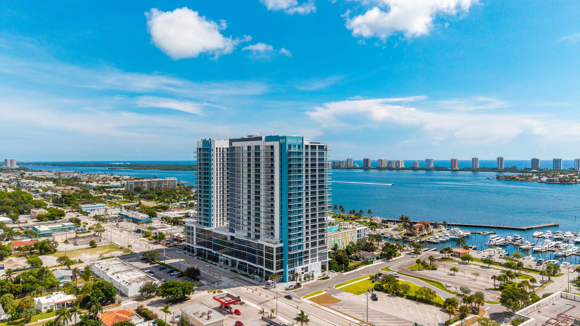 220 LAKE SHORE Drive, #612, West Palm Beach, FL 33403 DJI_20260826231449_0543_D