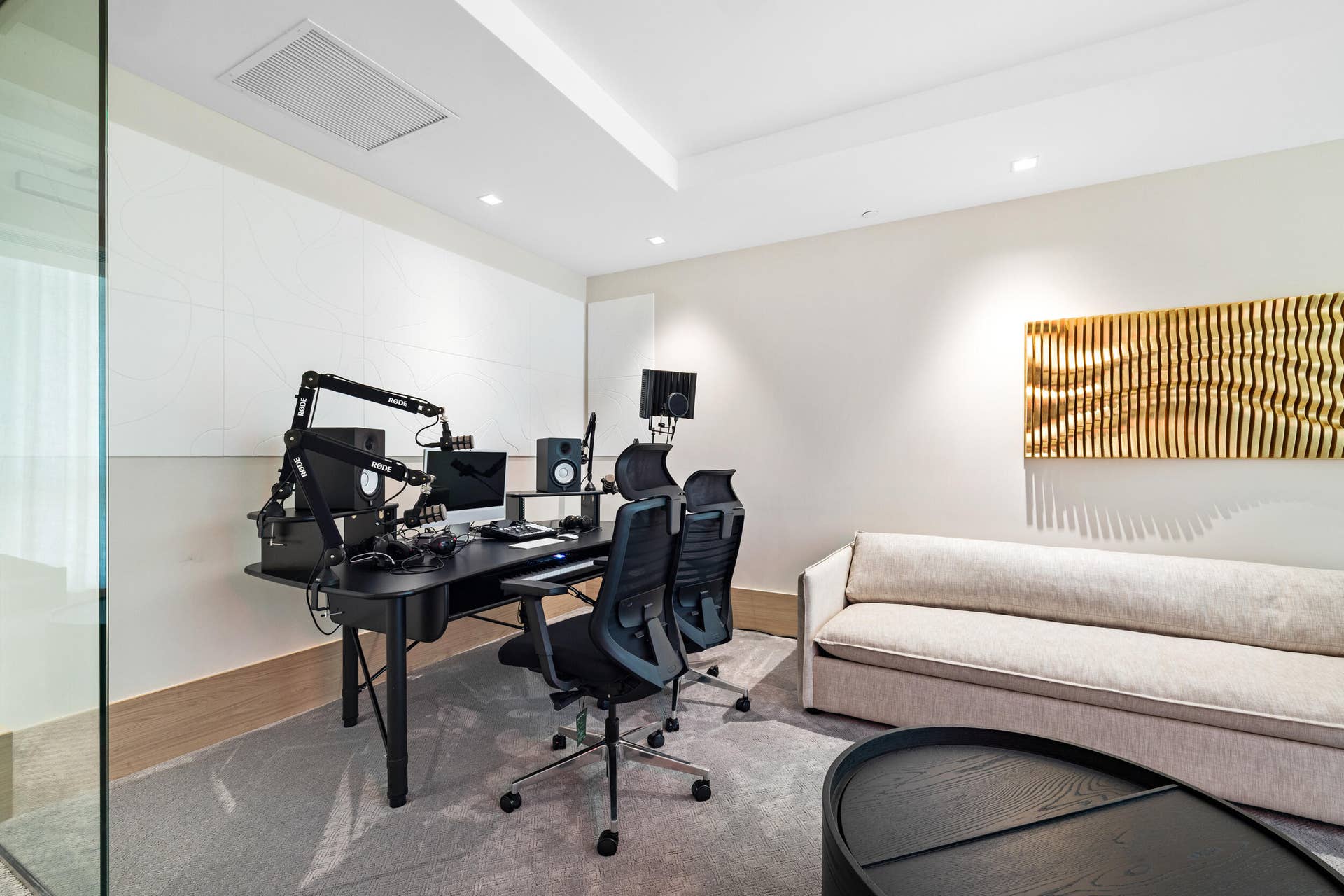 220 LAKE SHORE Drive, #612, West Palm Beach, FL 33403 Professional Podcast Studio