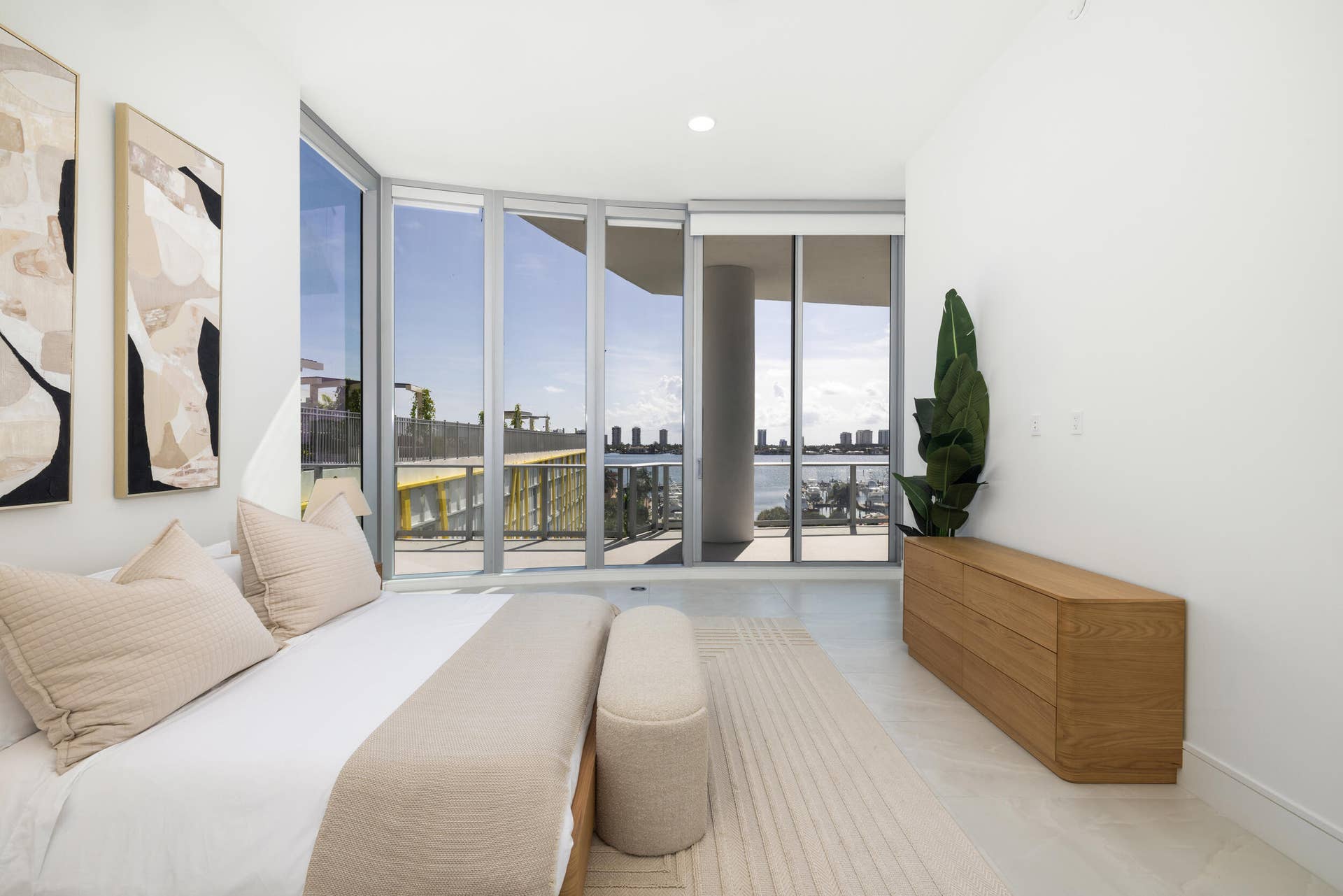 220 LAKE SHORE Drive, #612, West Palm Beach, FL 33403 Master Bedroom