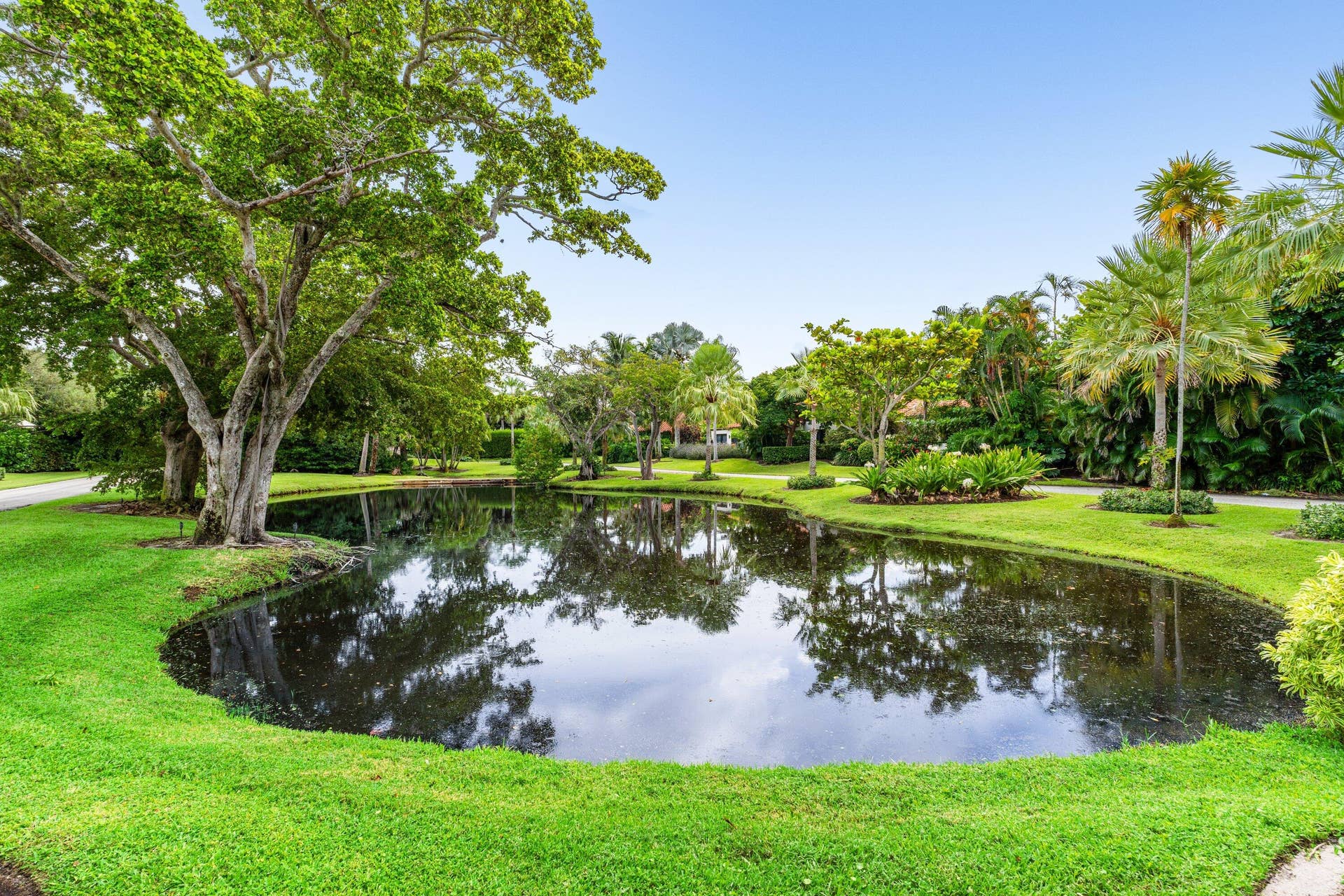 030-16LittlePondRoad-Manalapan-FL-33462-