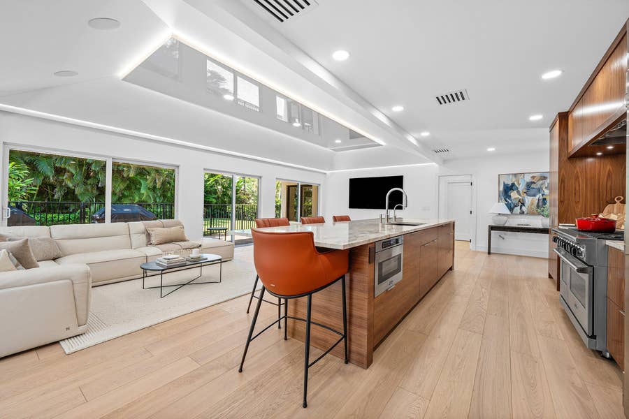 Property photo for 16 Little Pond Road, Manalapan, FL