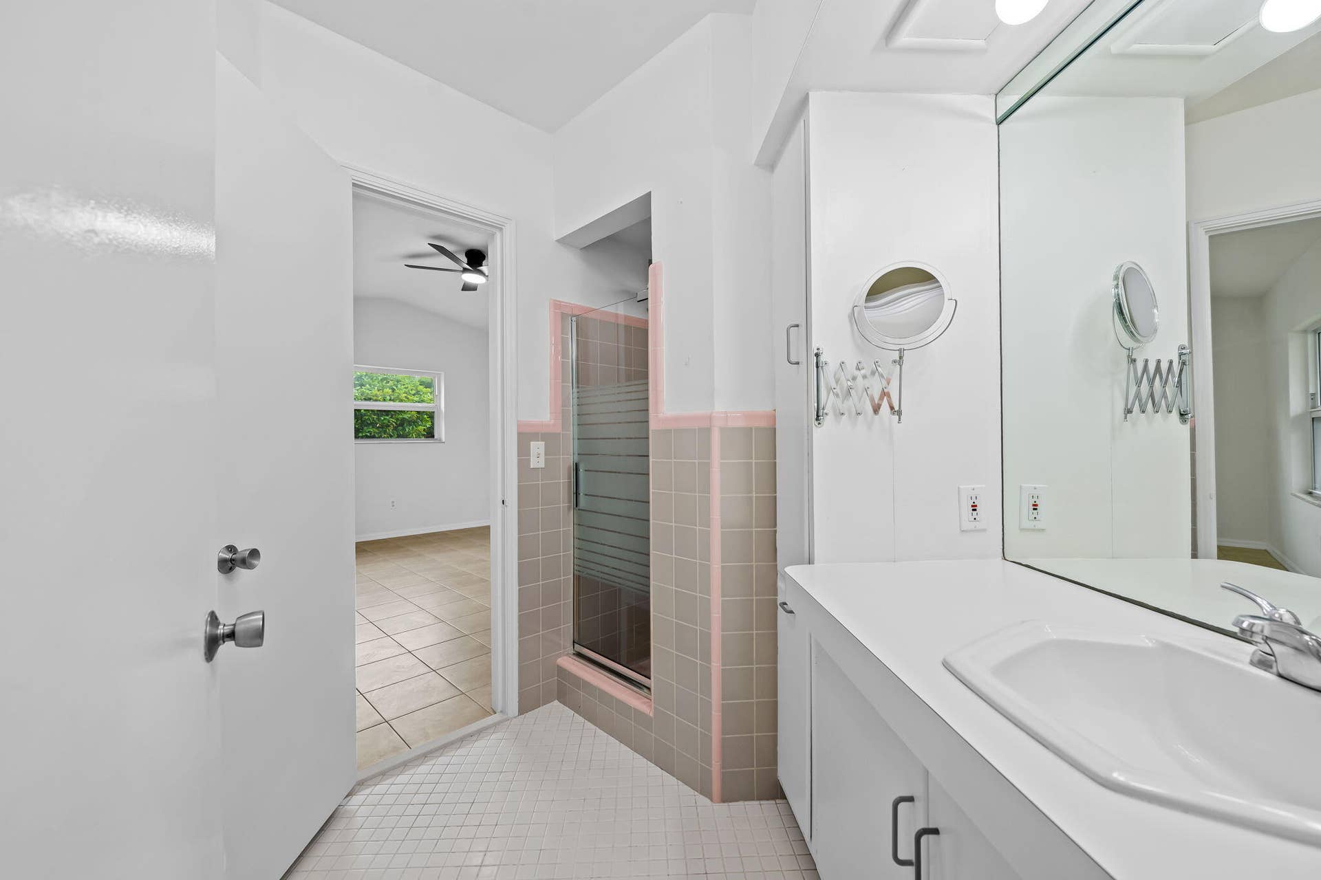 1705 NE 26TH Avenue, Fort Lauderdale, FL 33305 Bathroom
