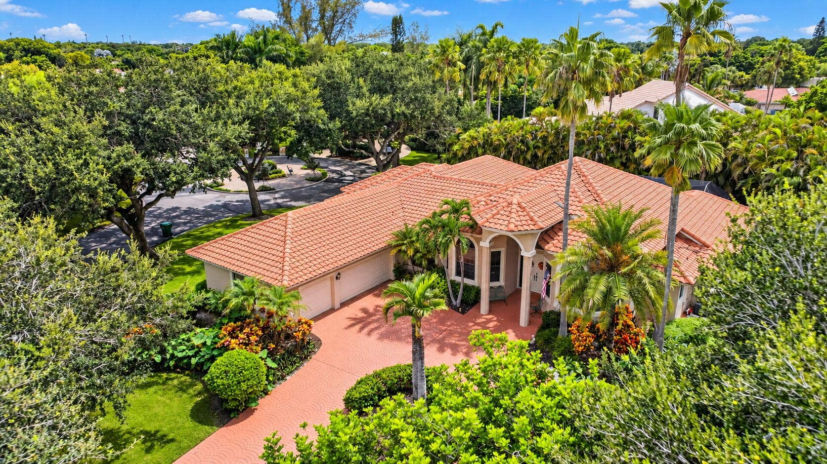 10240 Vestal Court, Coral Springs, FL 33071 60-web-or-mls-DRONE Cul de Sac