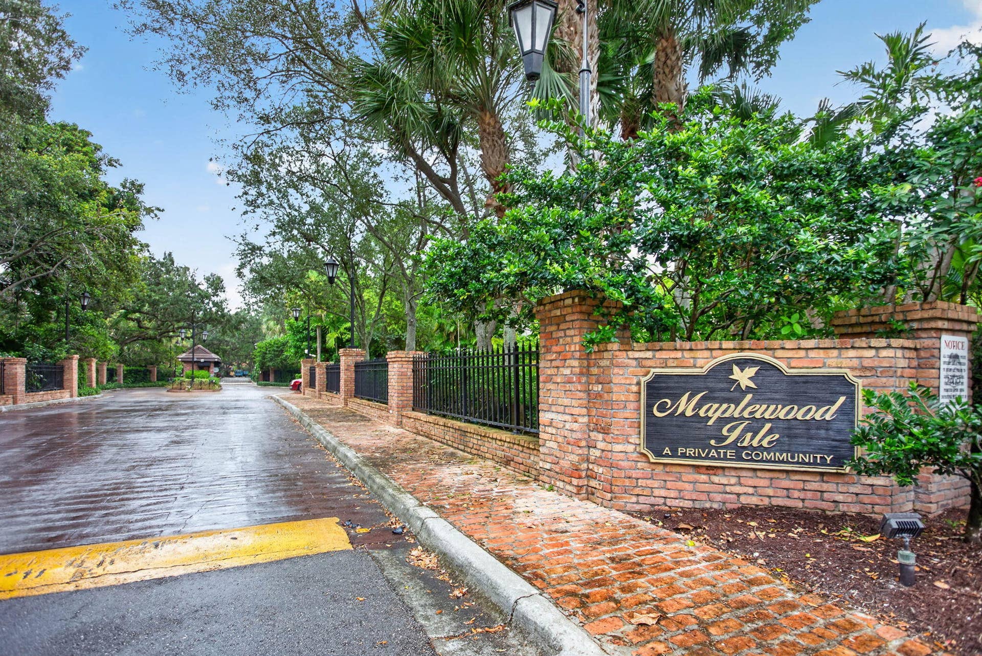 10240 Vestal Court, Coral Springs, FL 33071 Exclusive Community of Estate Homes