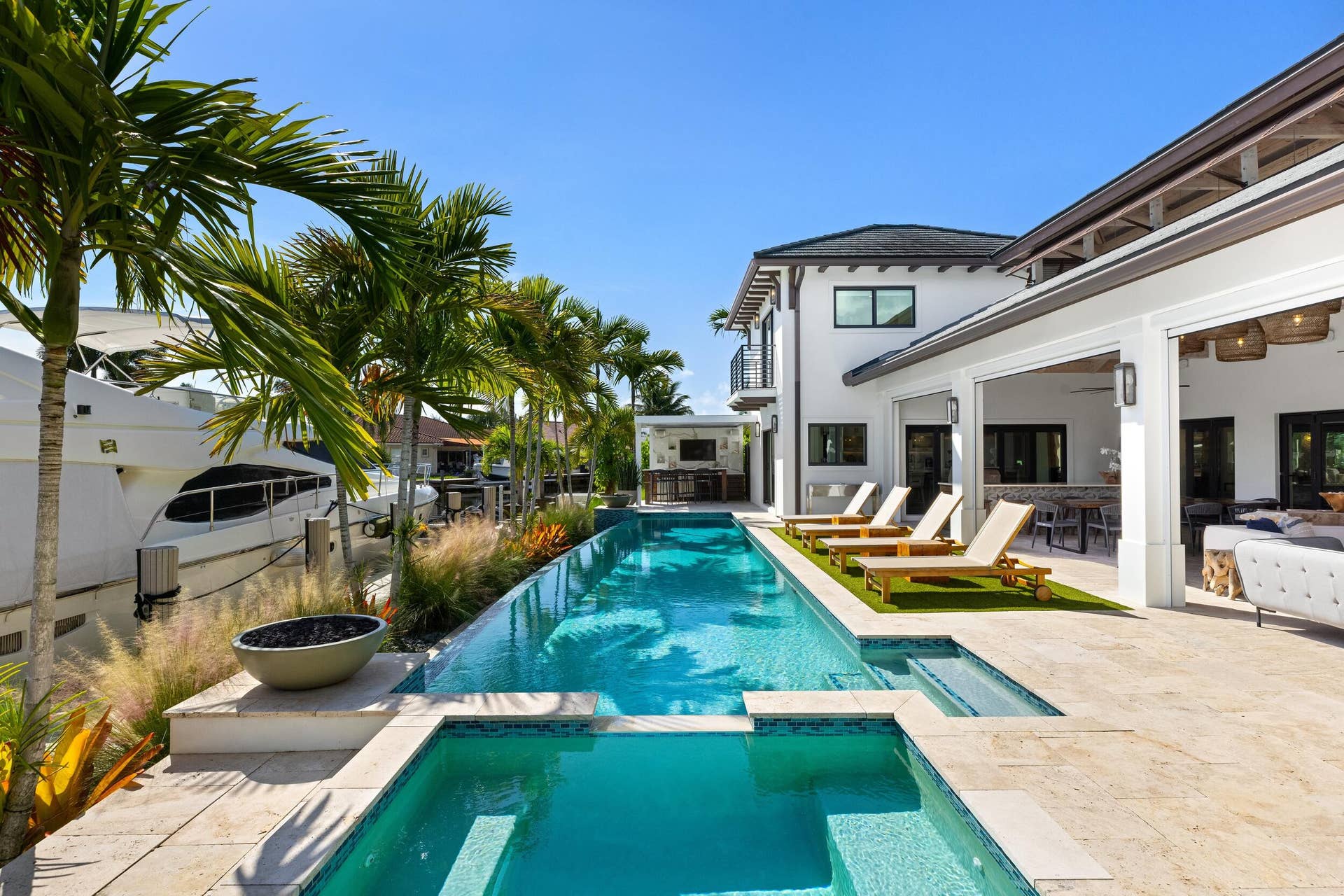 Pool 9
