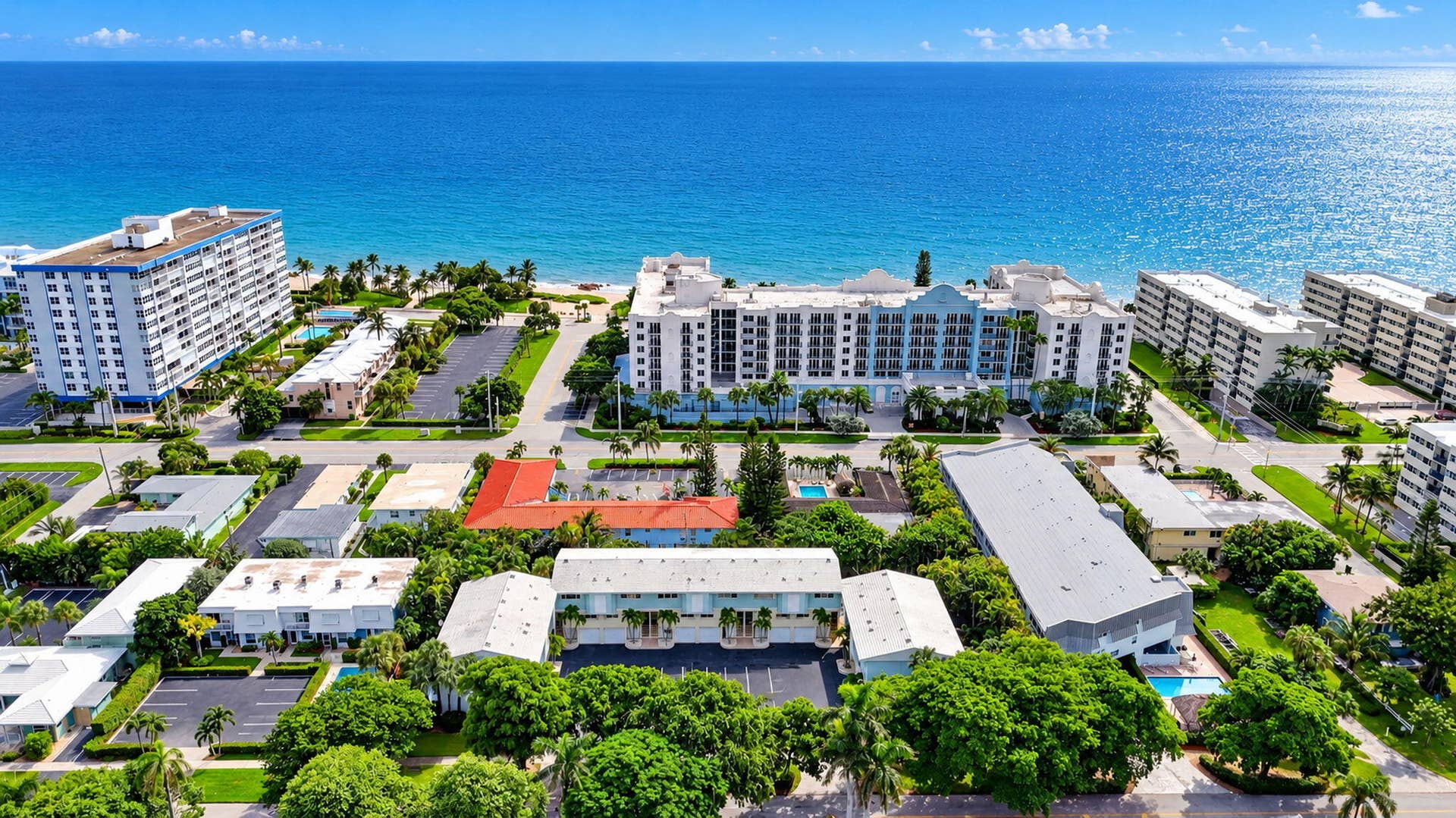 884 SE 19th Avenue, #10, Deerfield Beach, FL 33441 65-web-or-mls-DJI_20260930223018_0355_D_