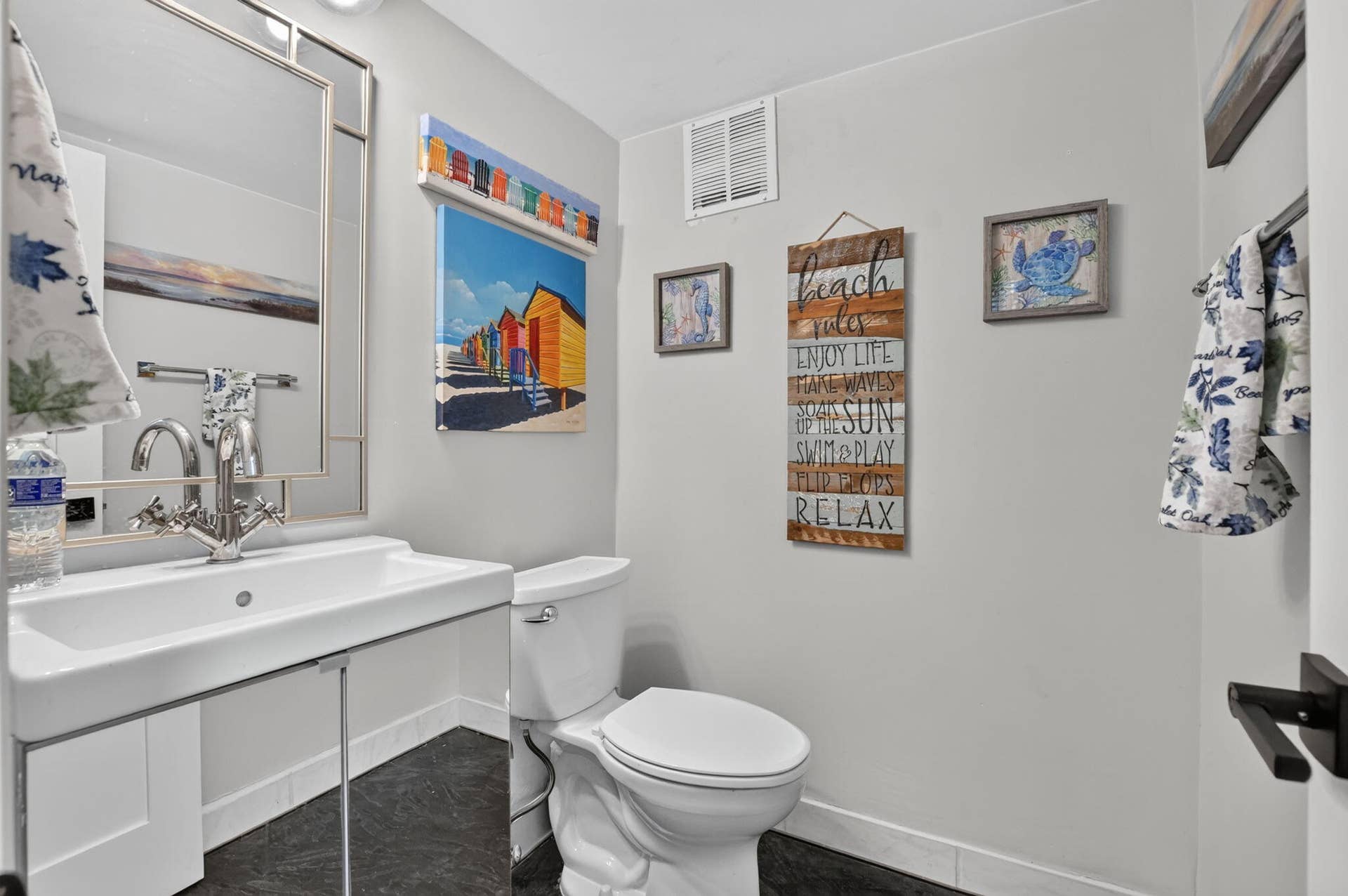 884 SE 19th Avenue, #10, Deerfield Beach, FL 33441 FIRST FLOOR POWDER ROOM