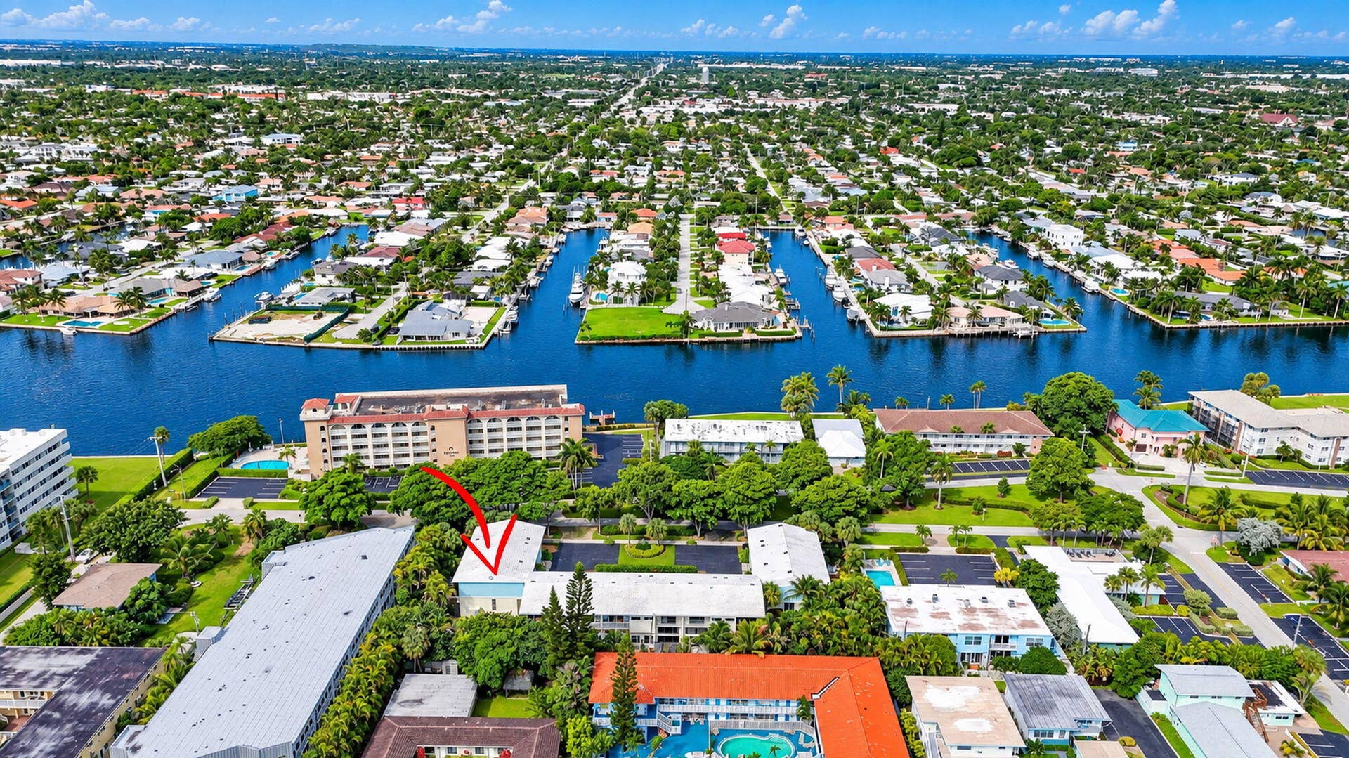 884 SE 19th Avenue, #10, Deerfield Beach, FL 33441 72-web-or-mls-DJI_20260930223151_0395_D_