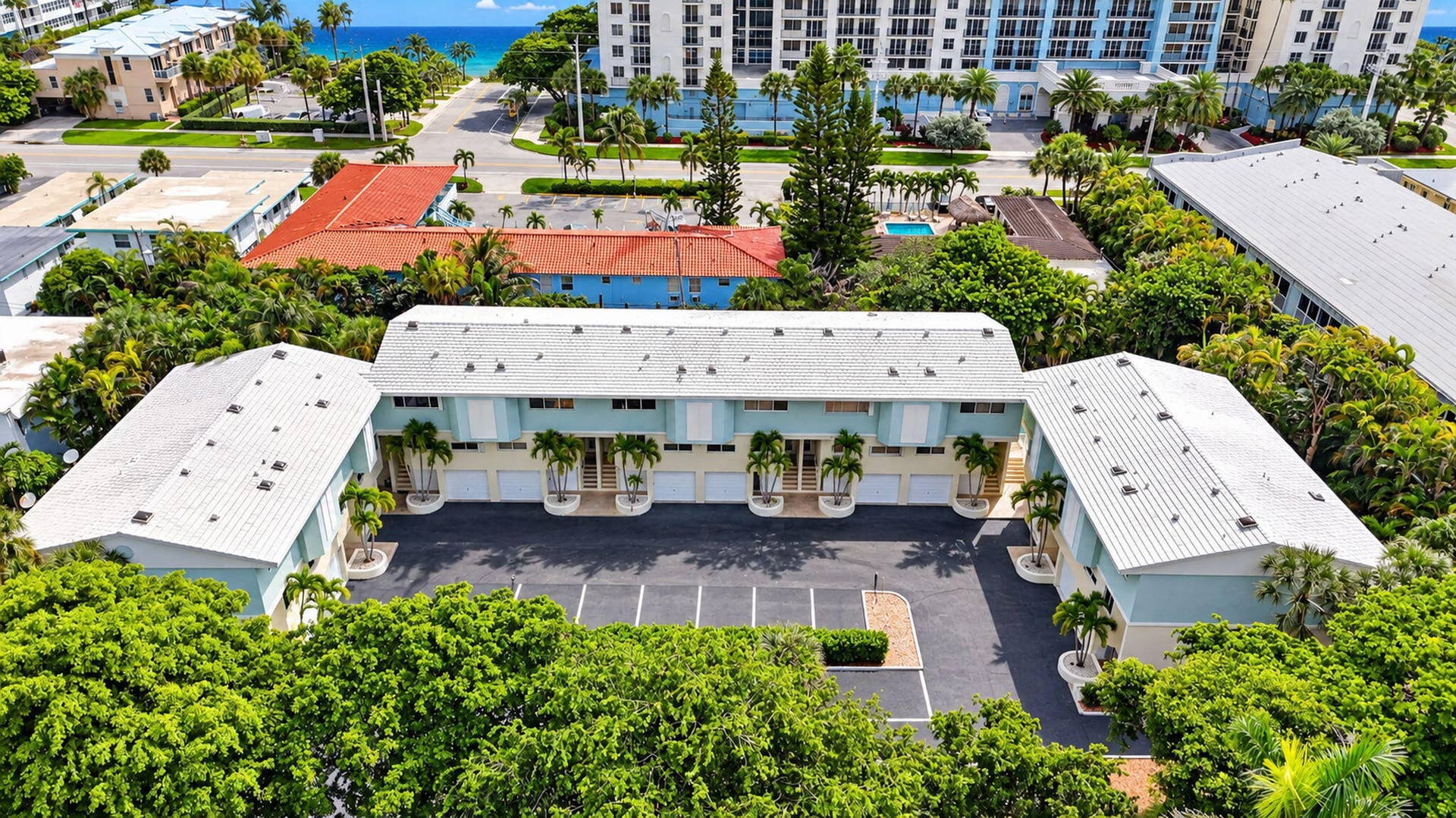 884 SE 19th Avenue, #10, Deerfield Beach, FL 33441 62-web-or-mls-DJI_20260930222955_0341_D_
