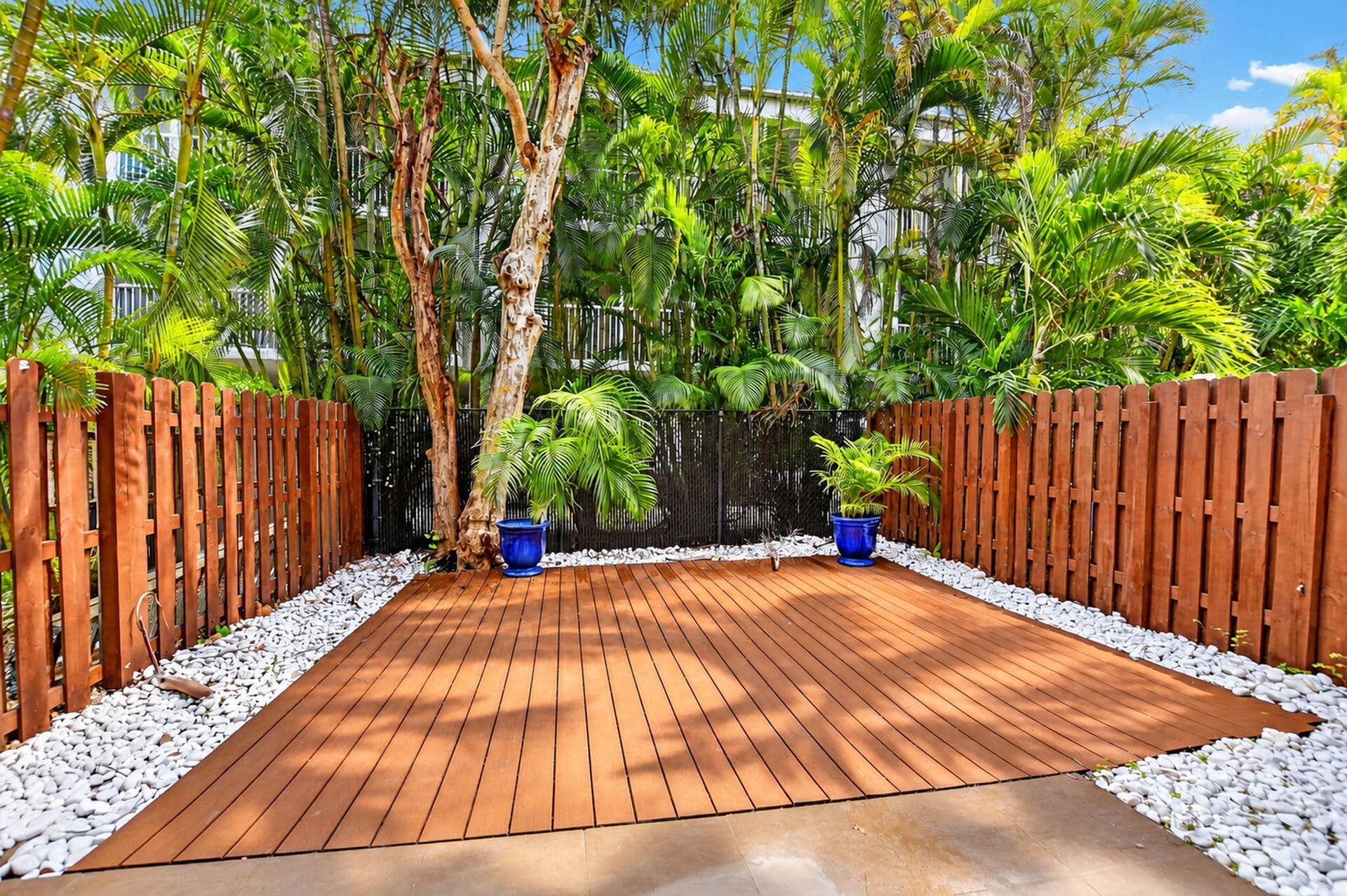 884 SE 19th Avenue, #10, Deerfield Beach, FL 33441 BACKYARD