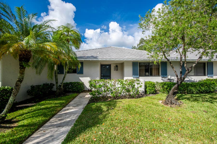 Property photo for 208 Club Drive, Palm Beach Gardens, FL