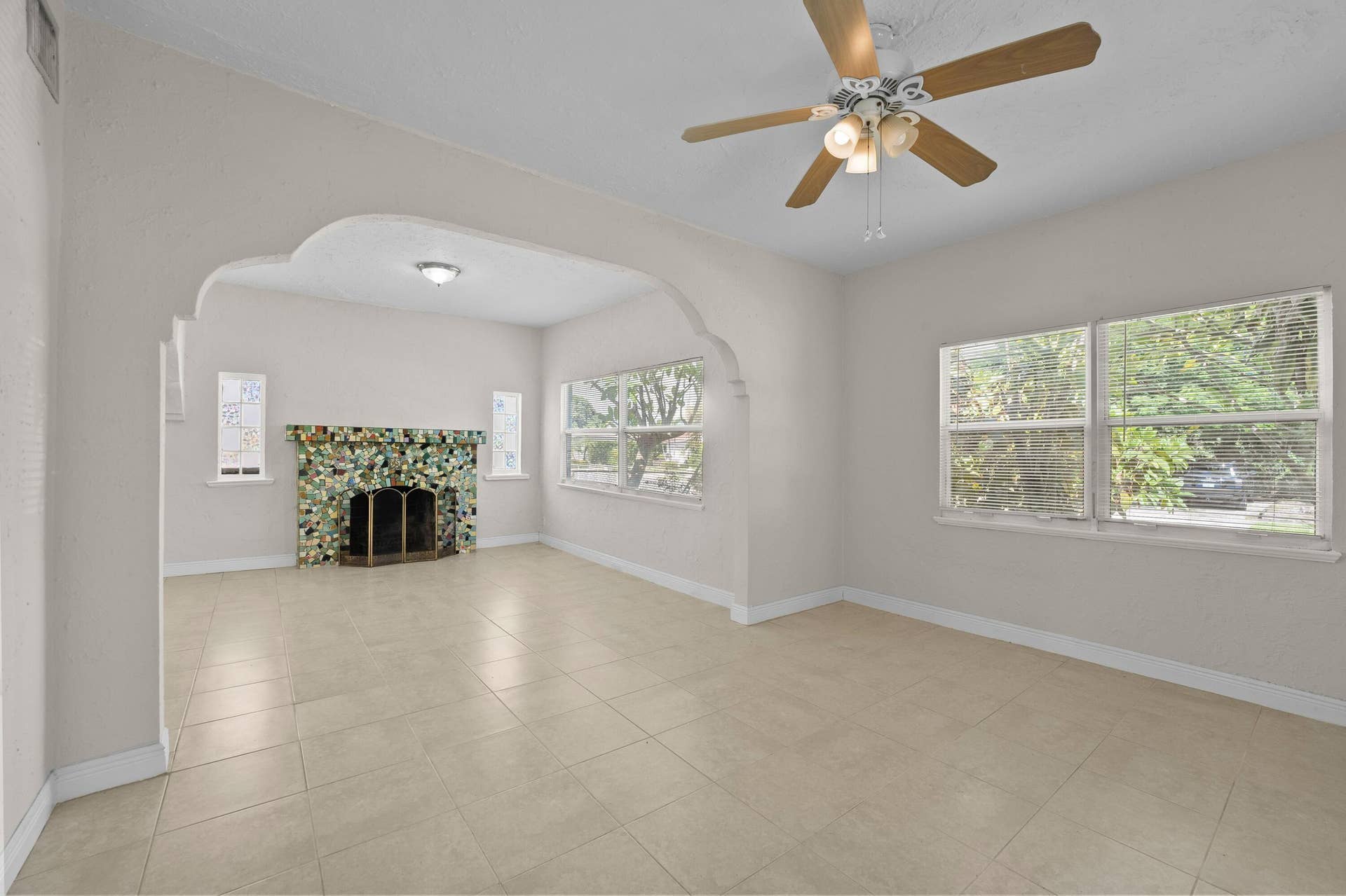830 Valley Forge Road, West Palm Beach, FL 33405 4