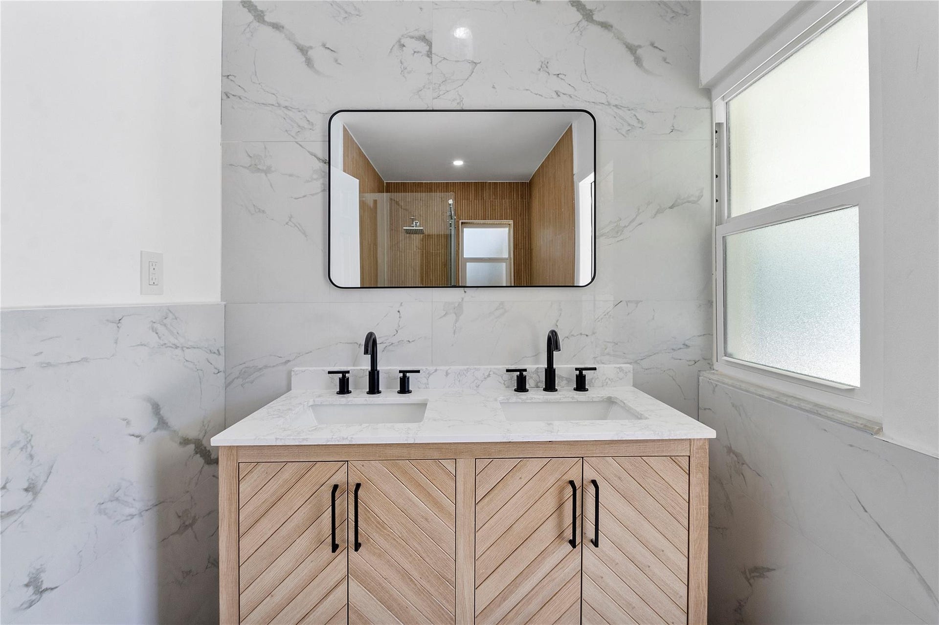 400 SW 9TH Avenue, Boca Raton, FL 33486 Master Bathroom