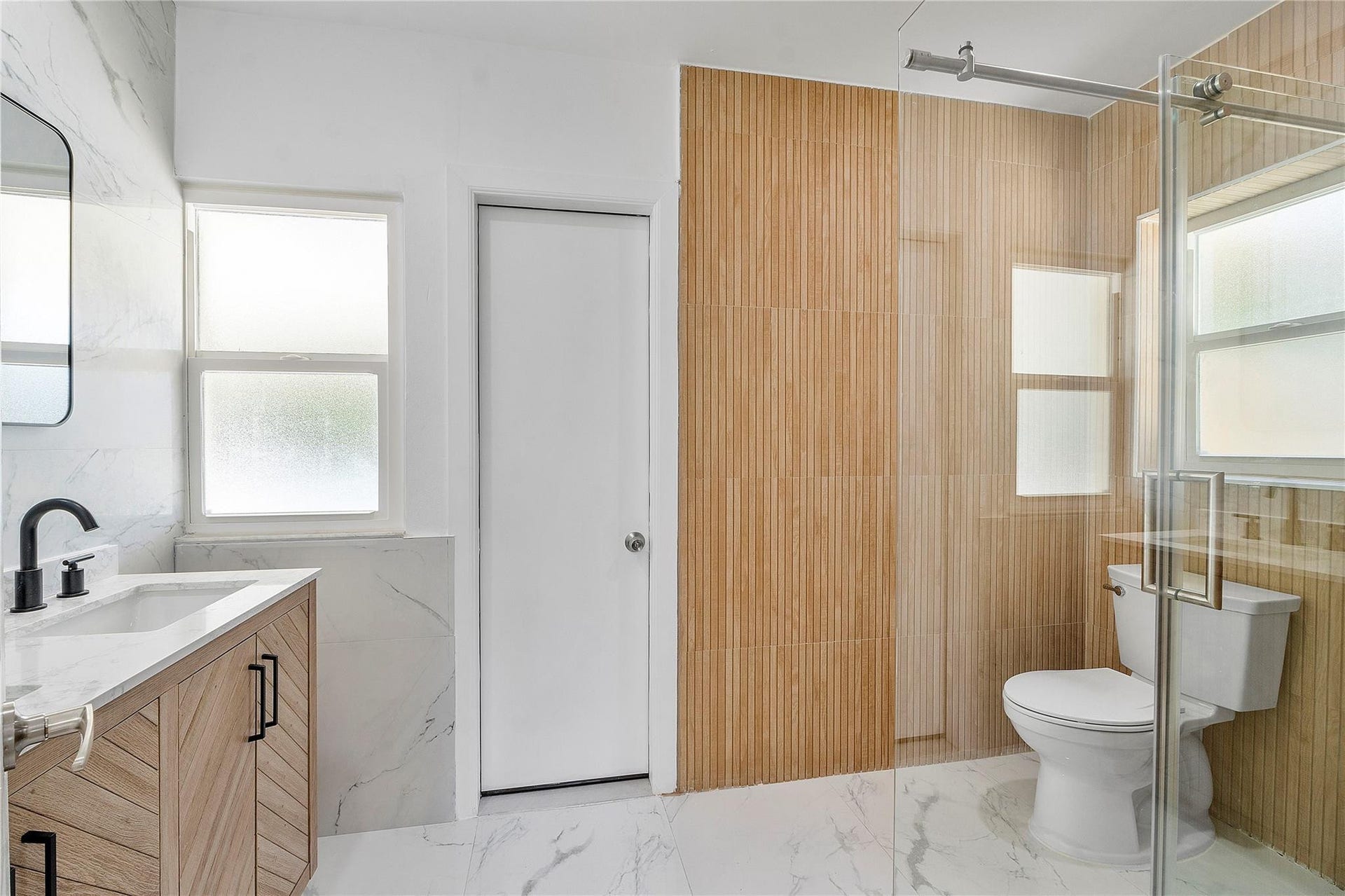 400 SW 9TH Avenue, Boca Raton, FL 33486 Master Bathroom